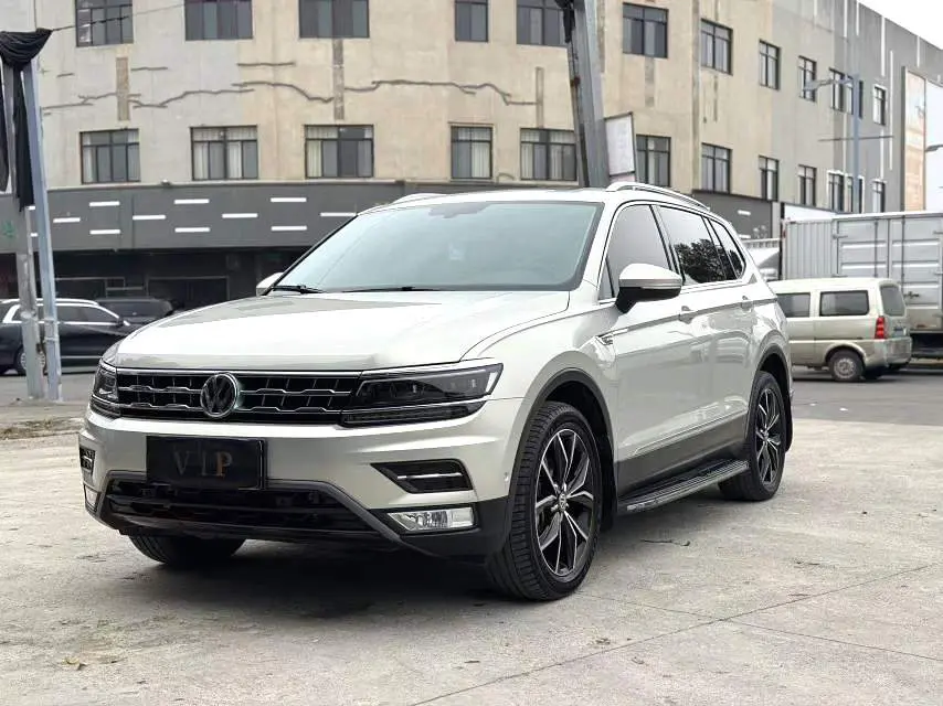 Volkswagen Tiguan L  из Китая
