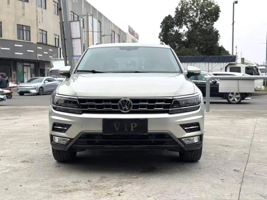 Volkswagen Tiguan L  из Китая