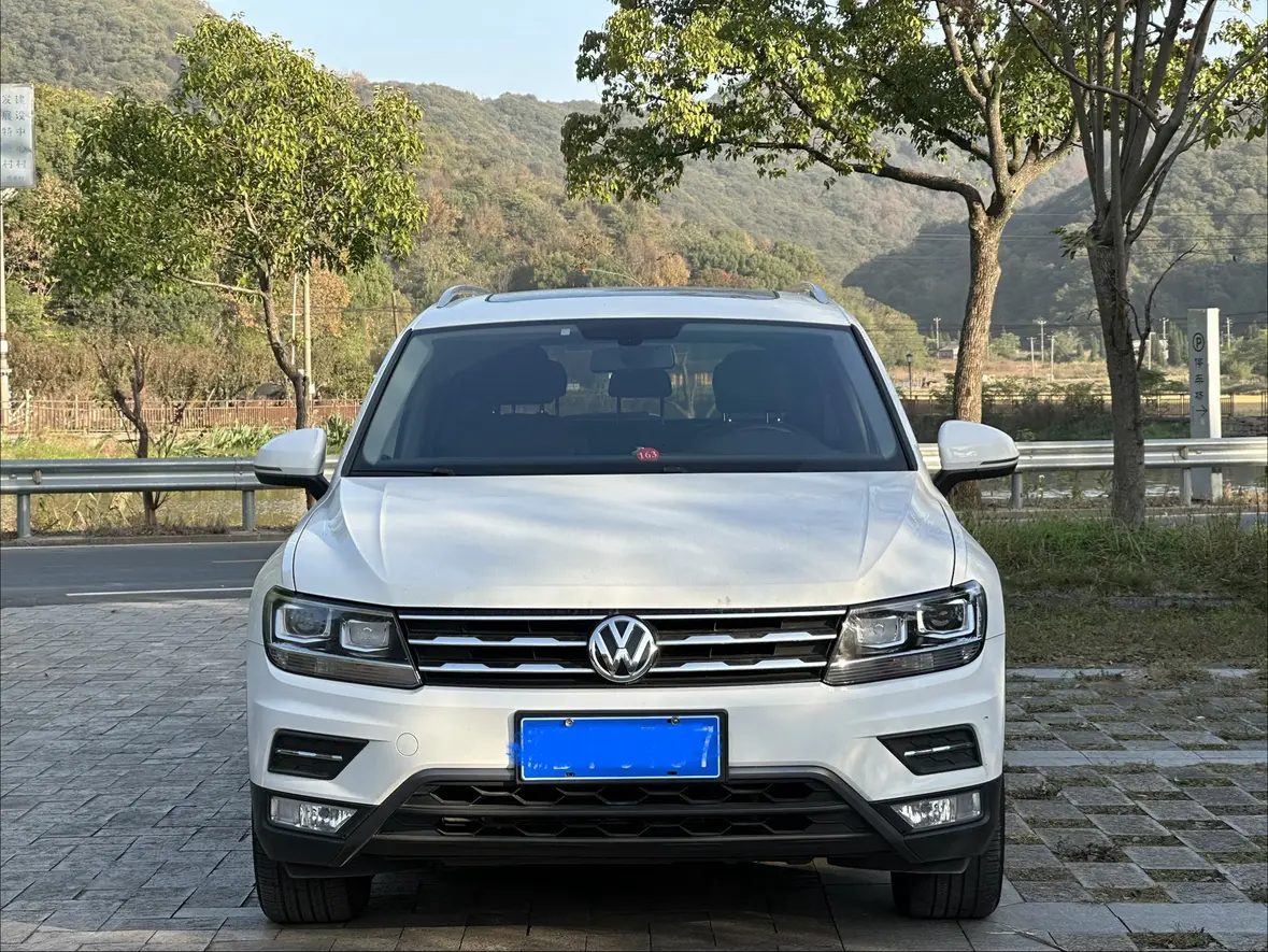 Volkswagen Tiguan L  из Китая