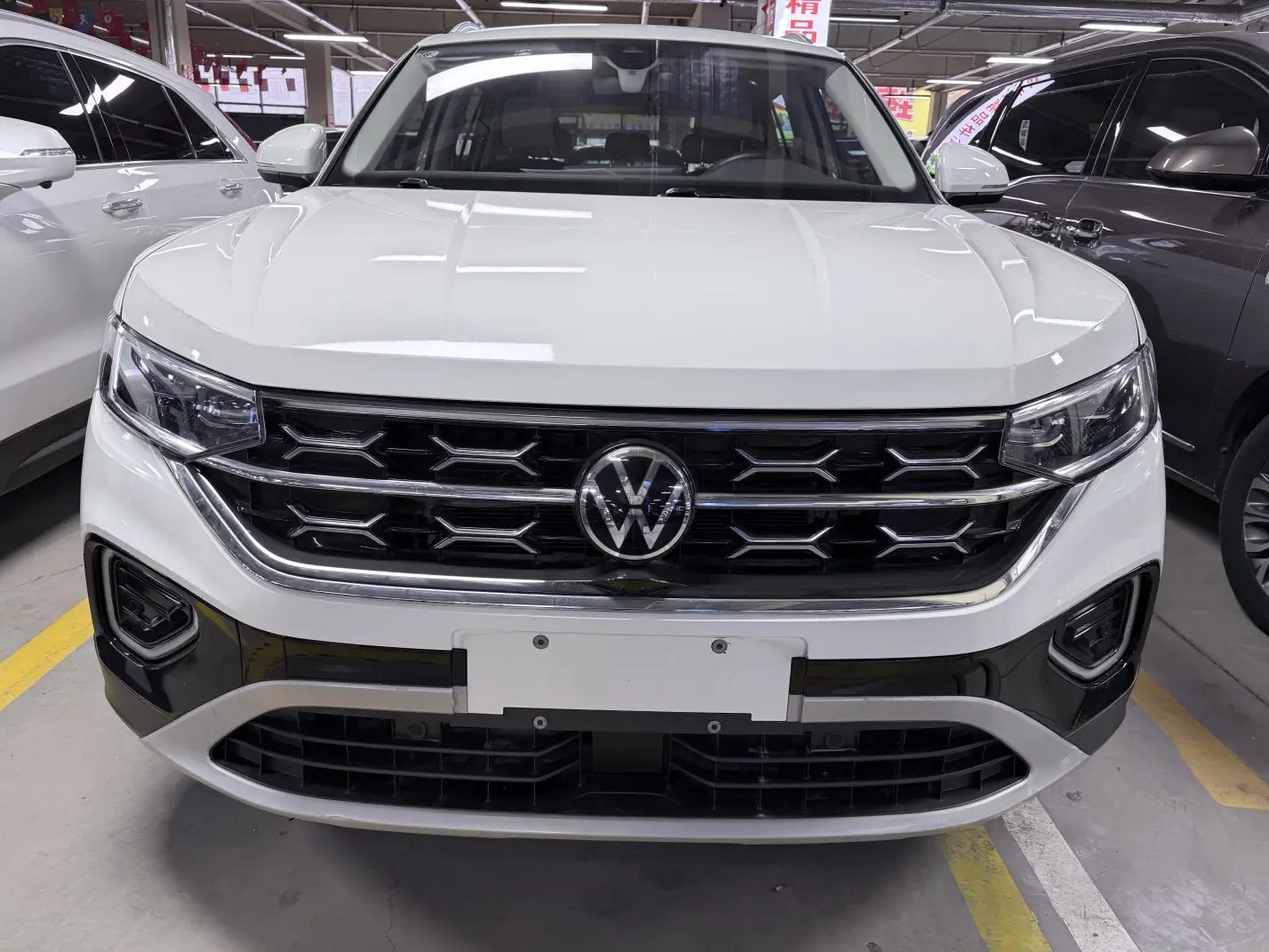 Volkswagen Tayron  из Китая