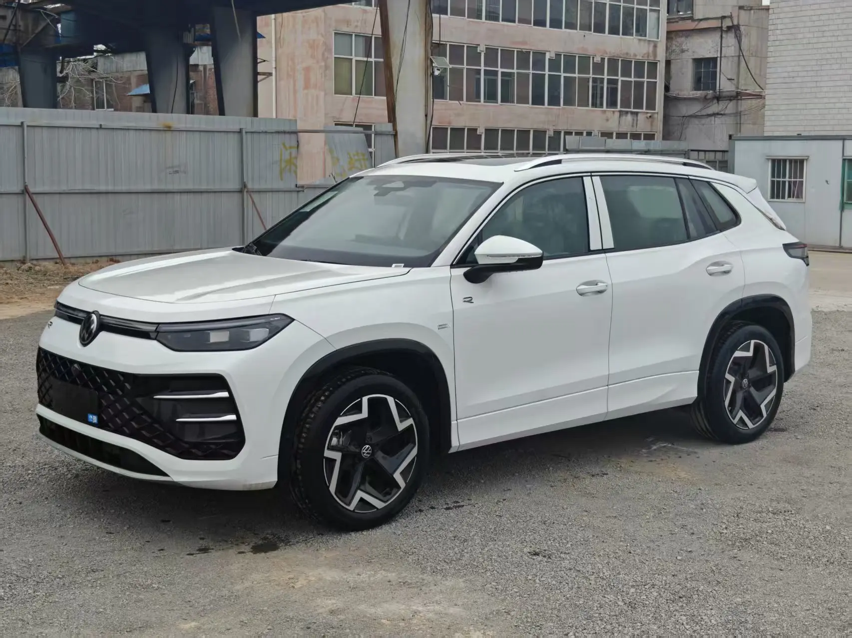 Volkswagen Tayron  из Китая