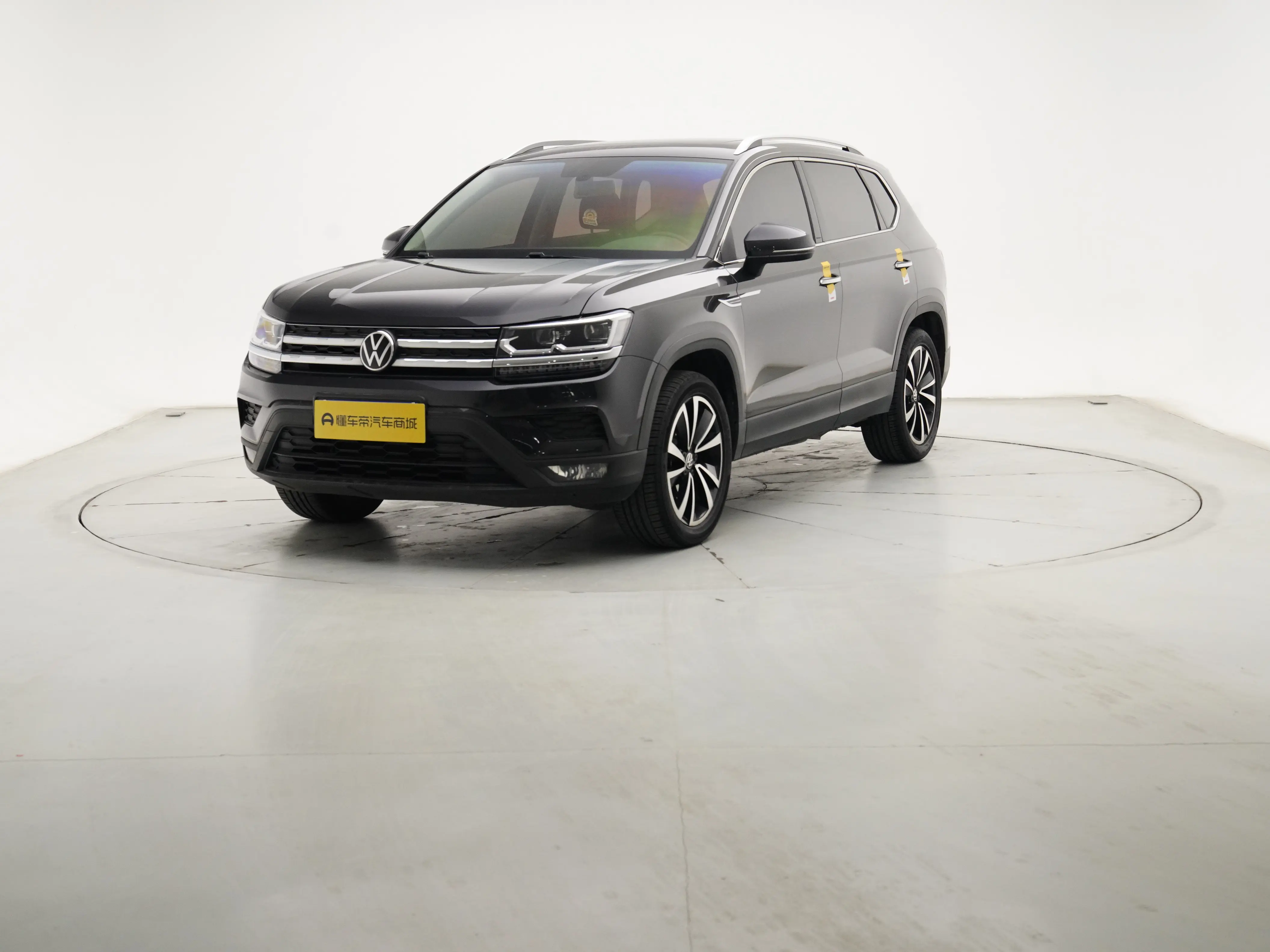 Volkswagen Tharu  из Китая