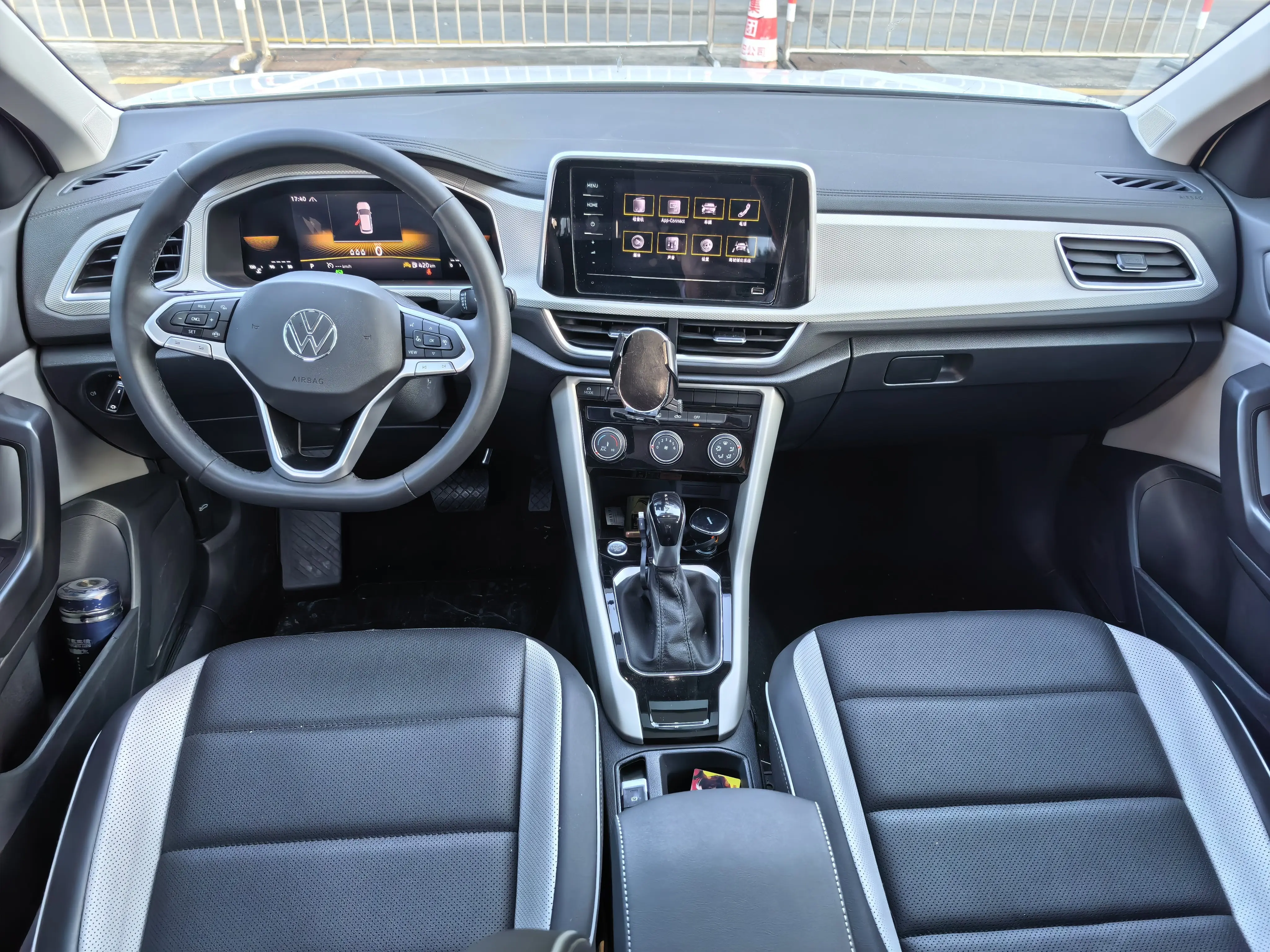 Volkswagen T-Roc  из Китая