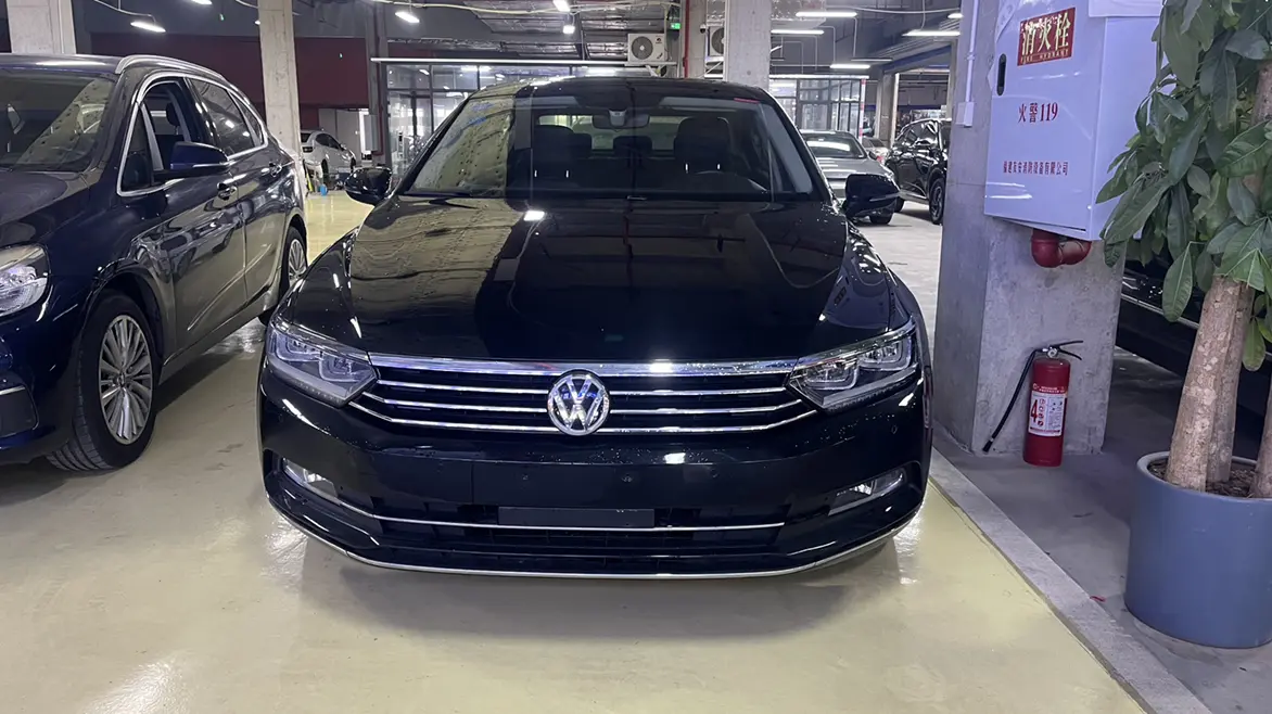 Volkswagen Magotan  из Китая