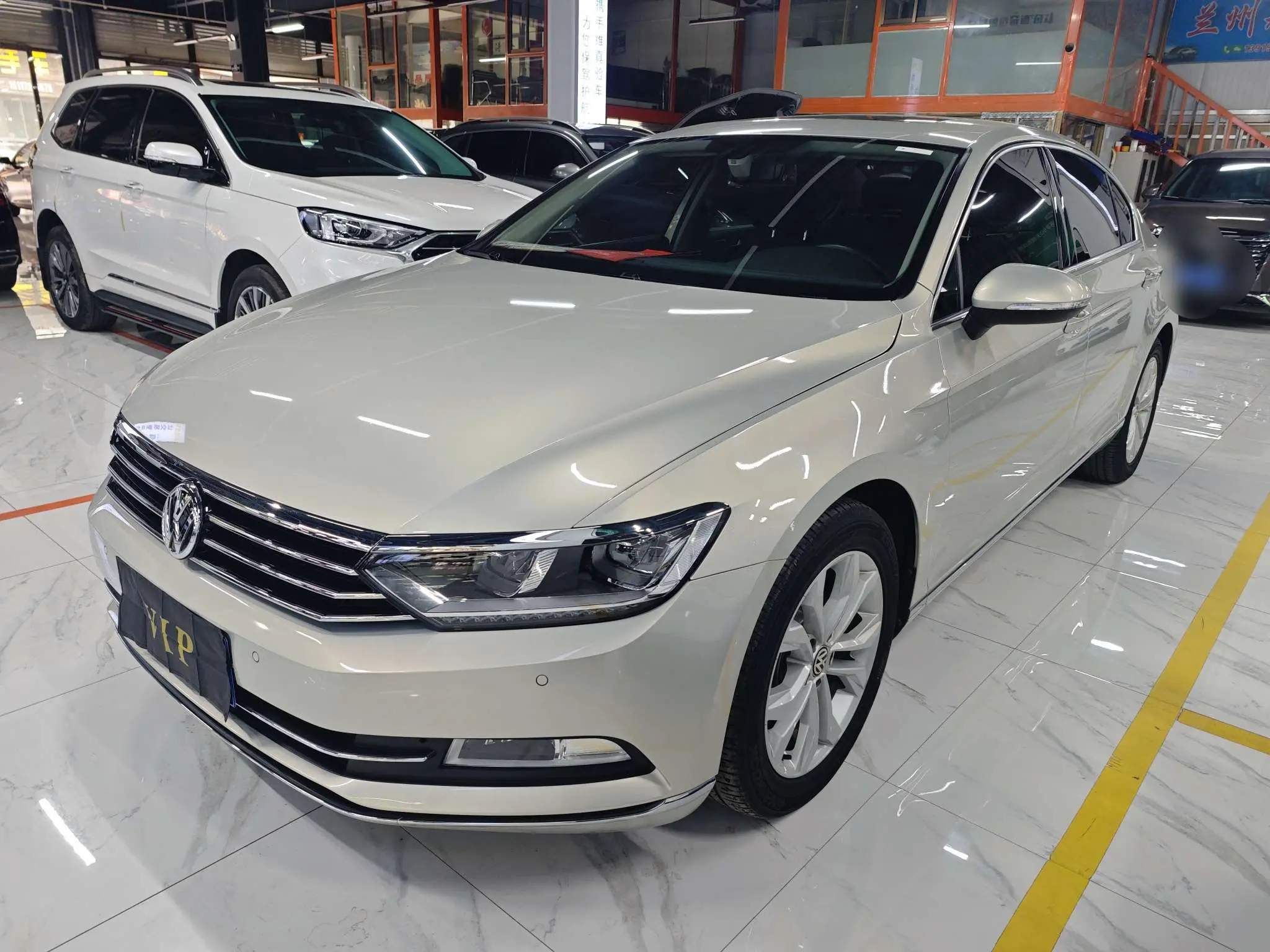 Volkswagen Magotan  из Китая