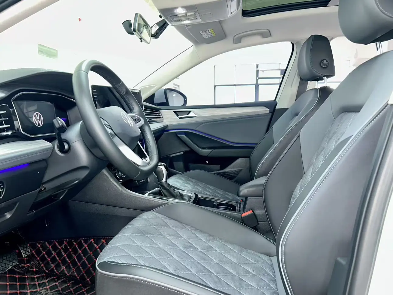 Volkswagen Sagitar  из Китая