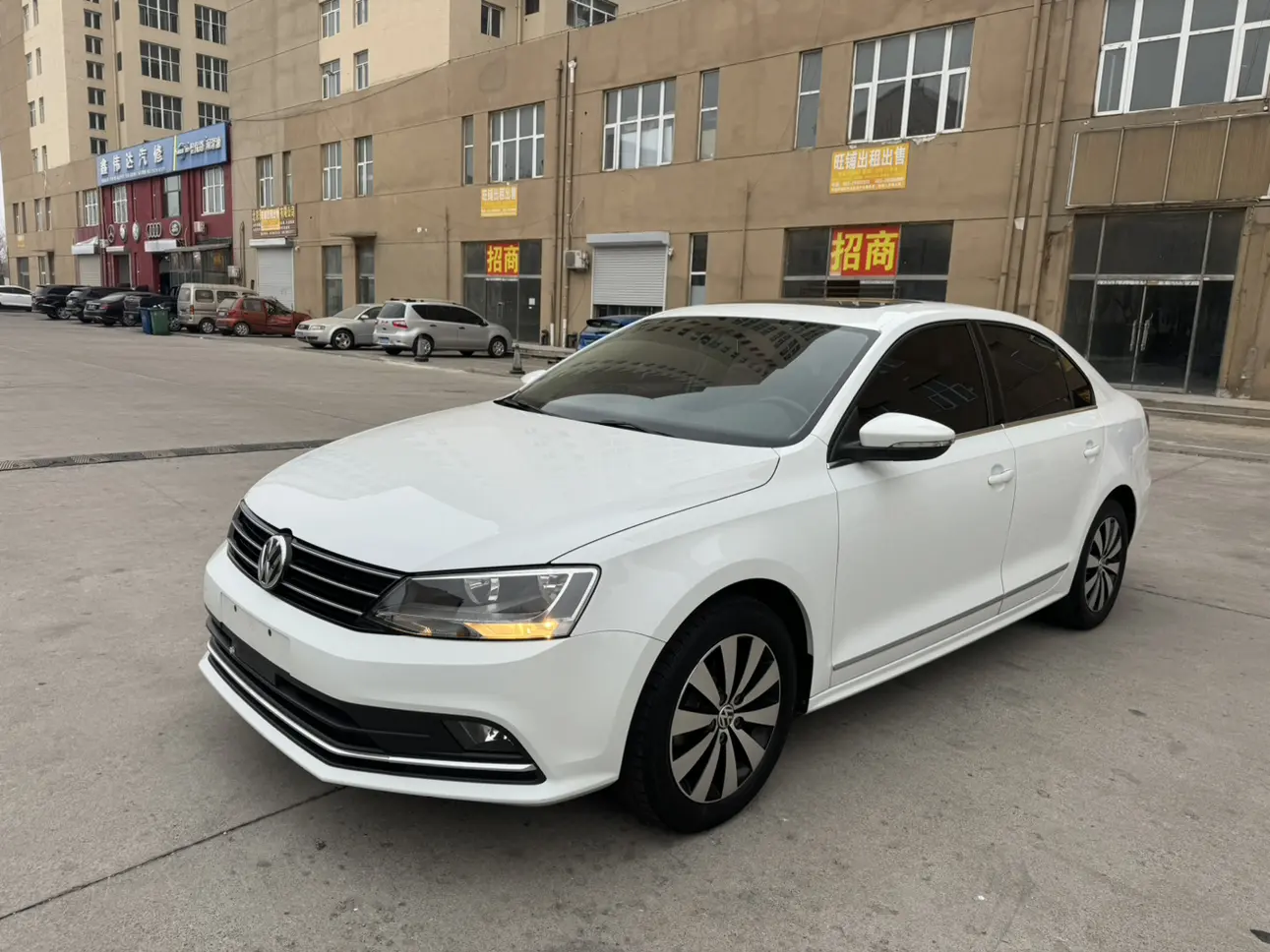 Volkswagen Sagitar  из Китая