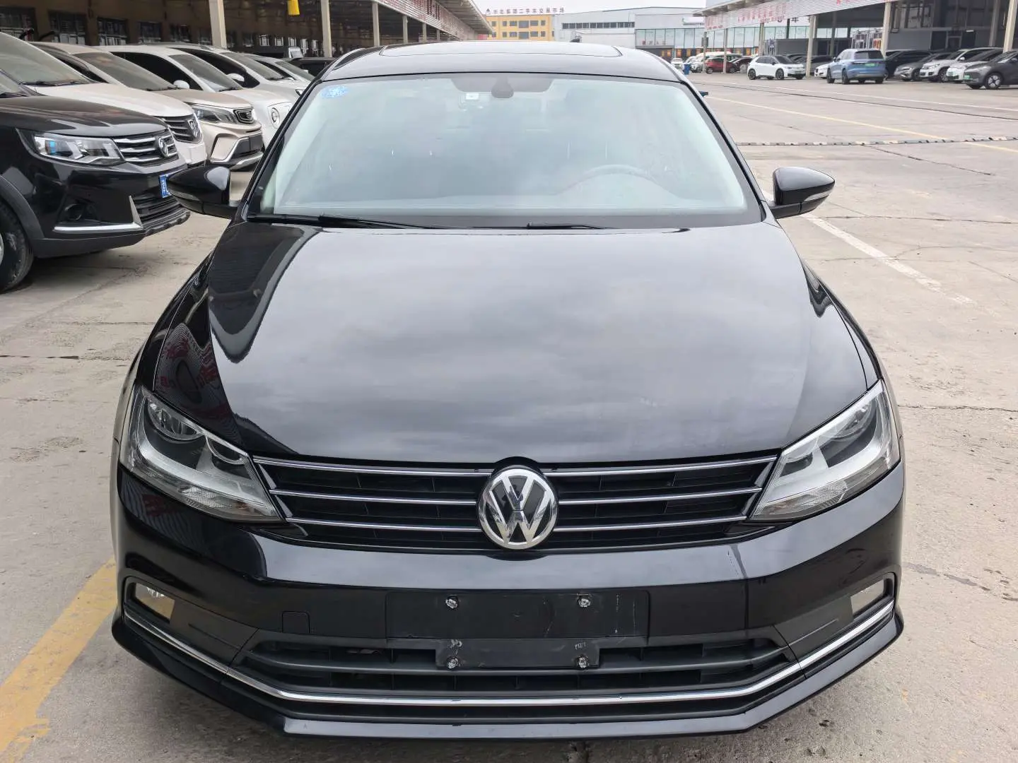 Volkswagen Sagitar  из Китая