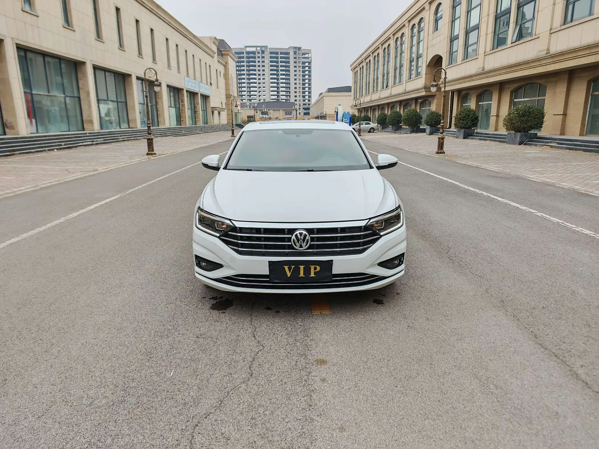 Volkswagen Sagitar  из Китая