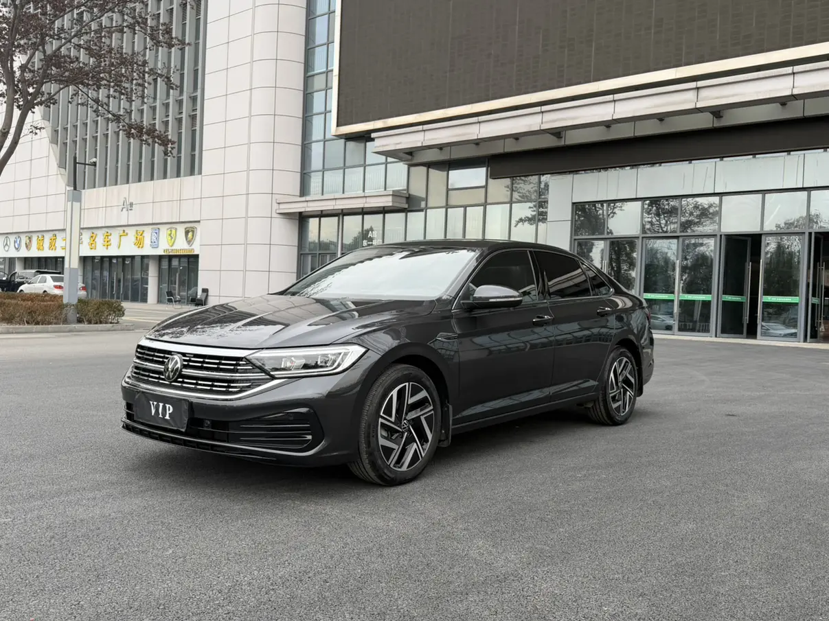 Volkswagen Sagitar  из Китая