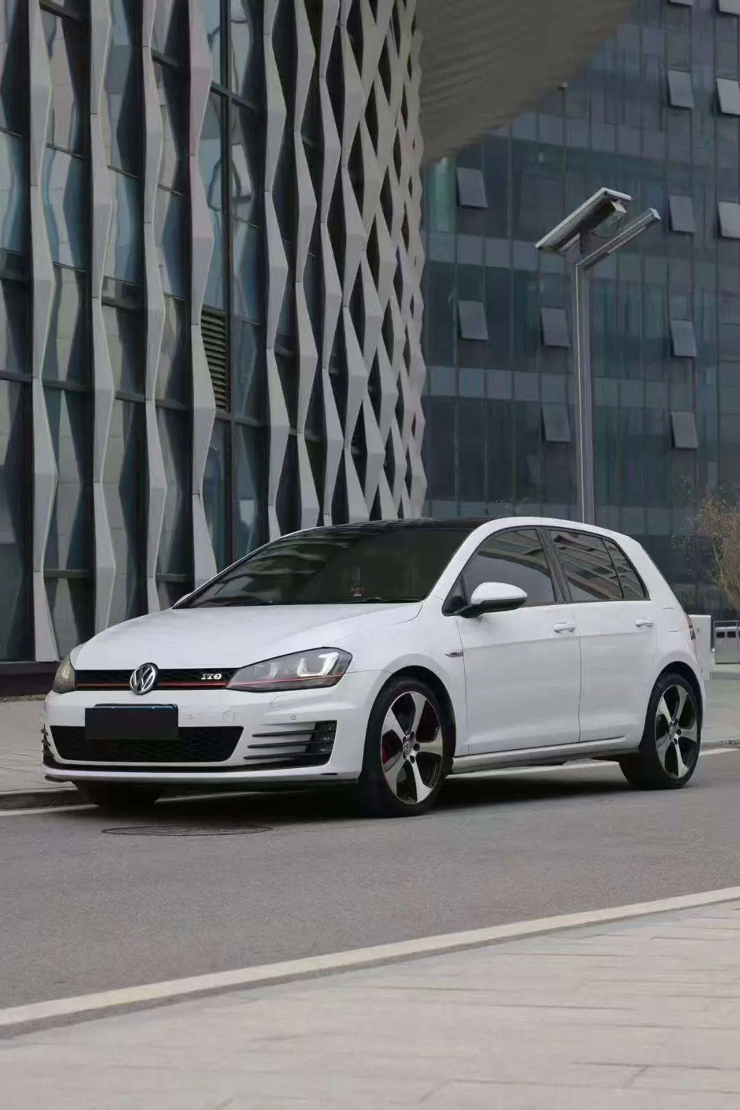 Volkswagen Golf GTI  из Китая