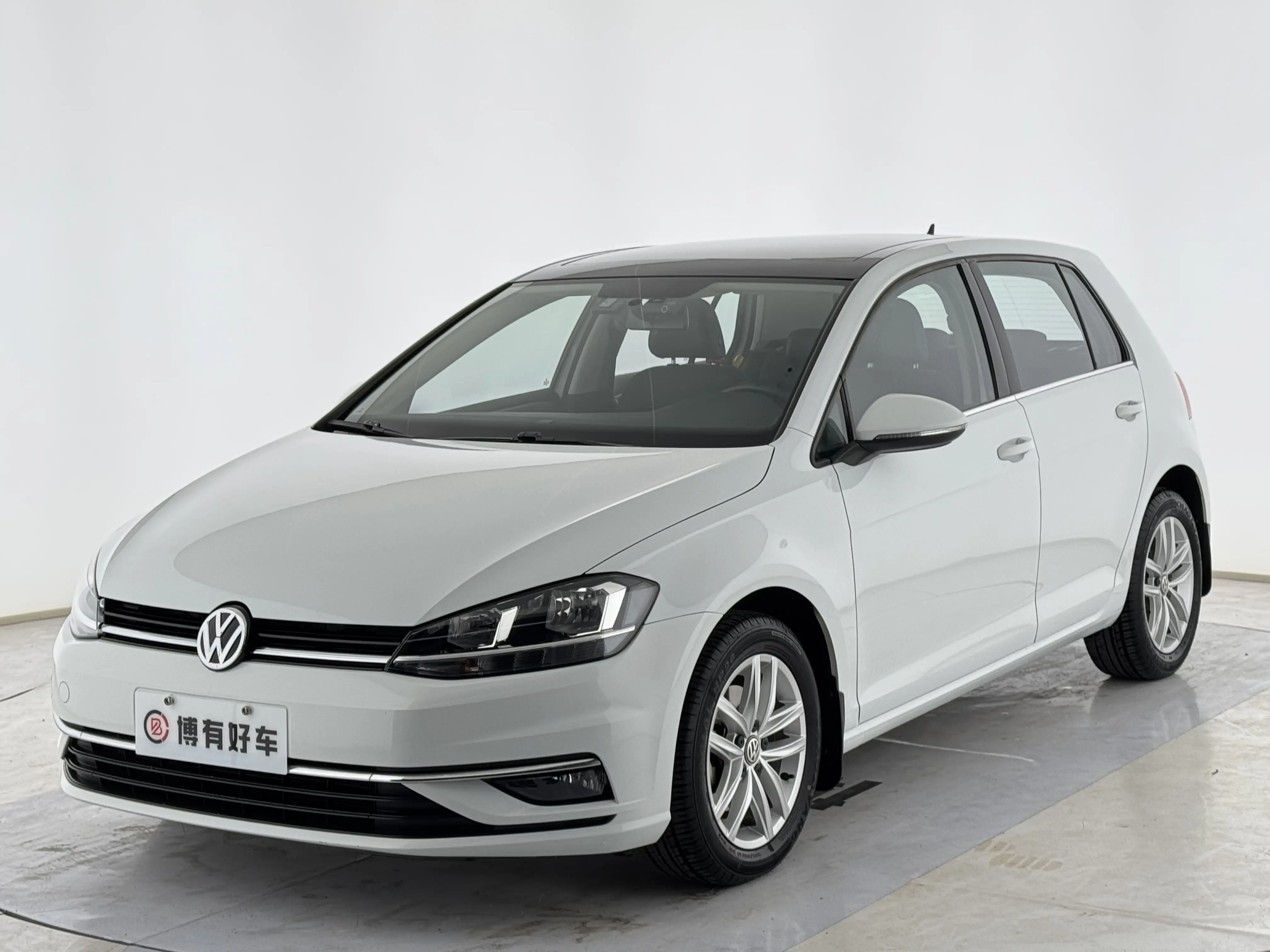 Volkswagen Golf  из Китая