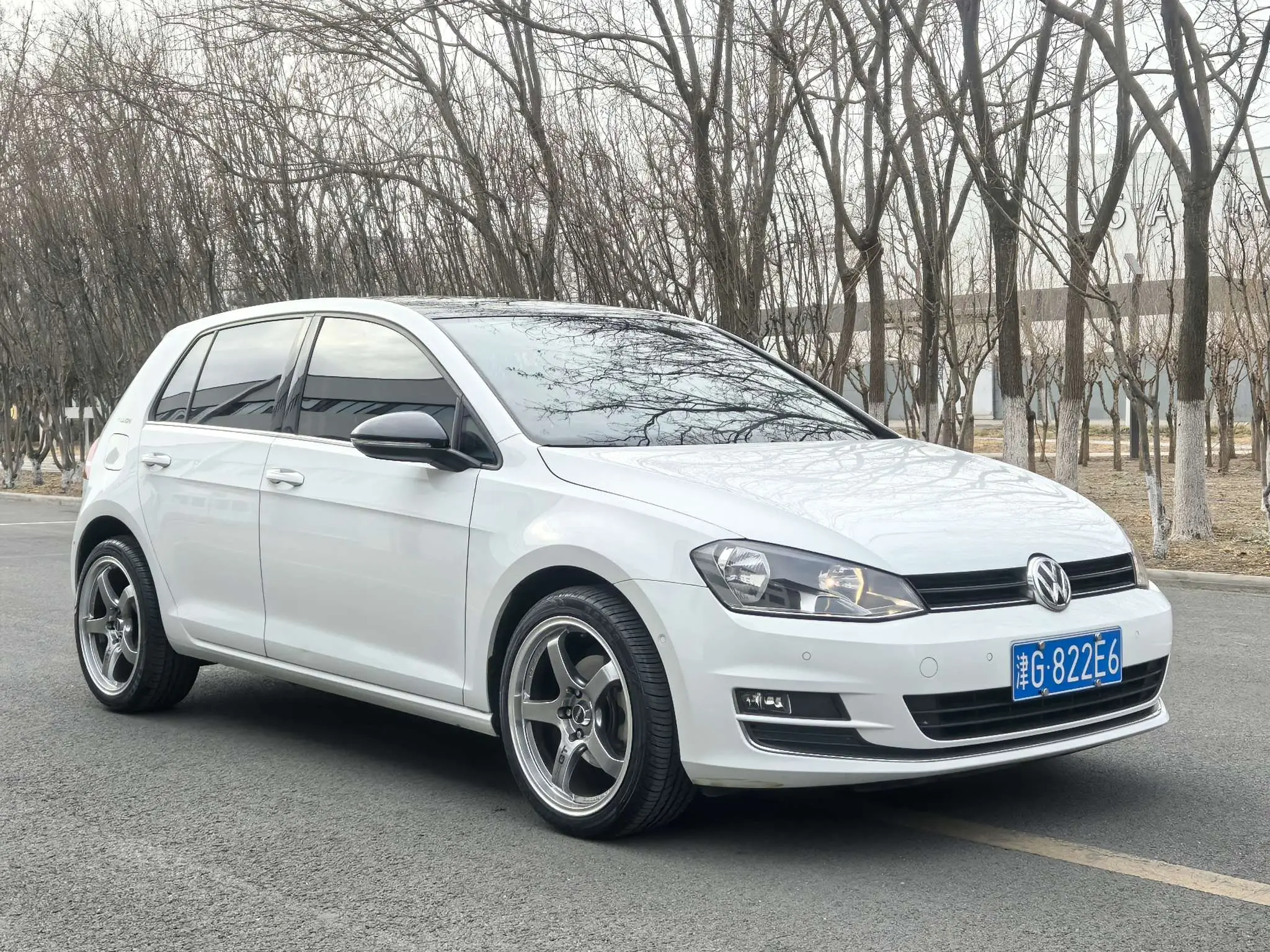 Volkswagen Golf  из Китая