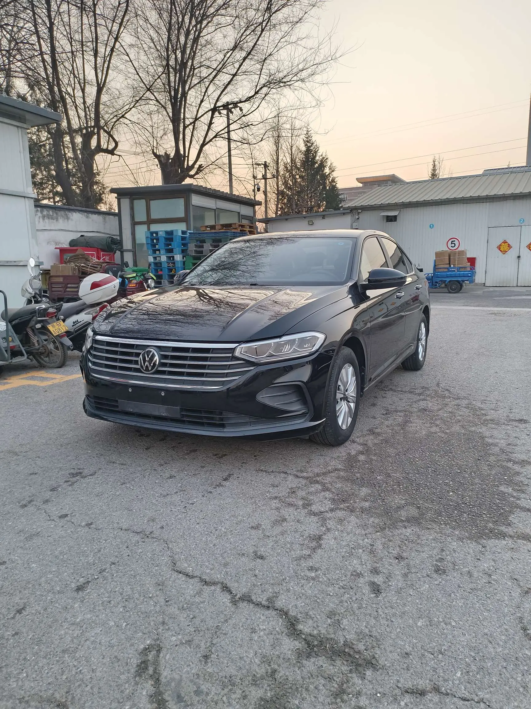 Volkswagen Lavida  из Китая