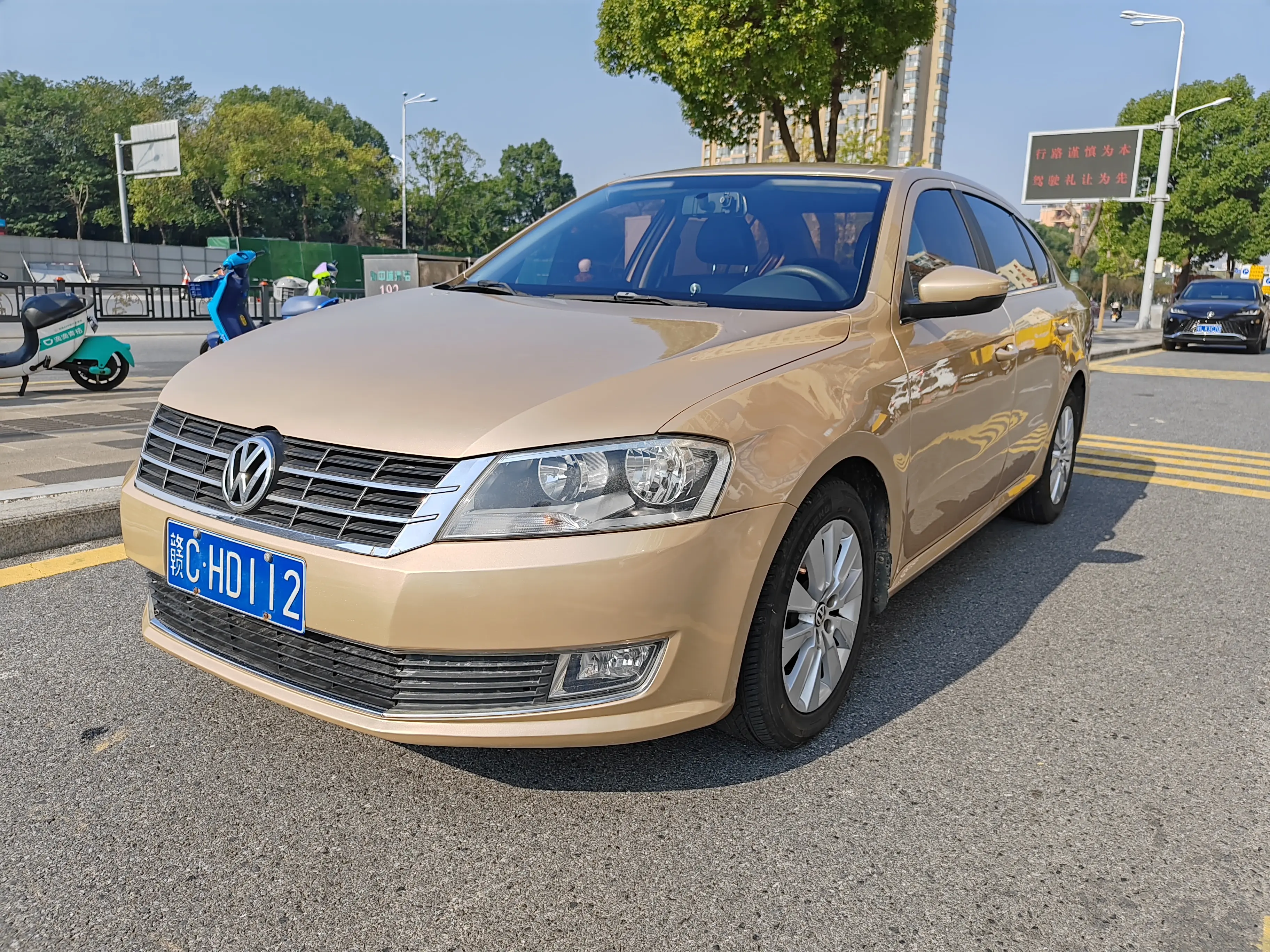 Volkswagen Lavida  из Китая