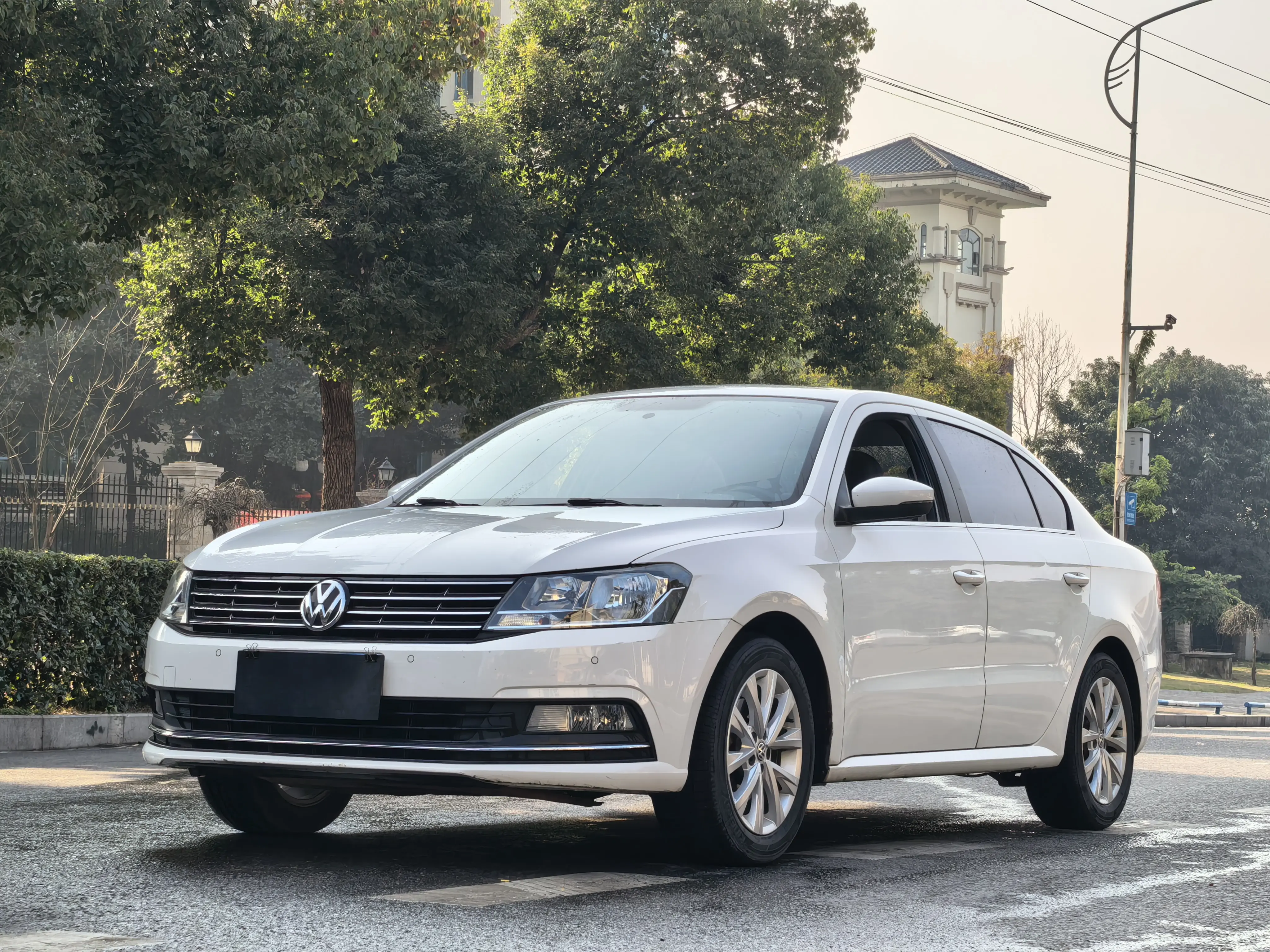 Volkswagen Lavida  из Китая