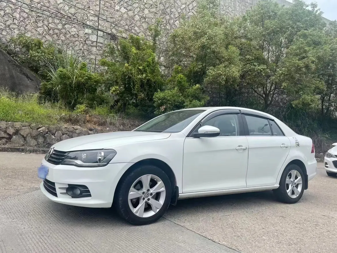 Volkswagen Bora  из Китая