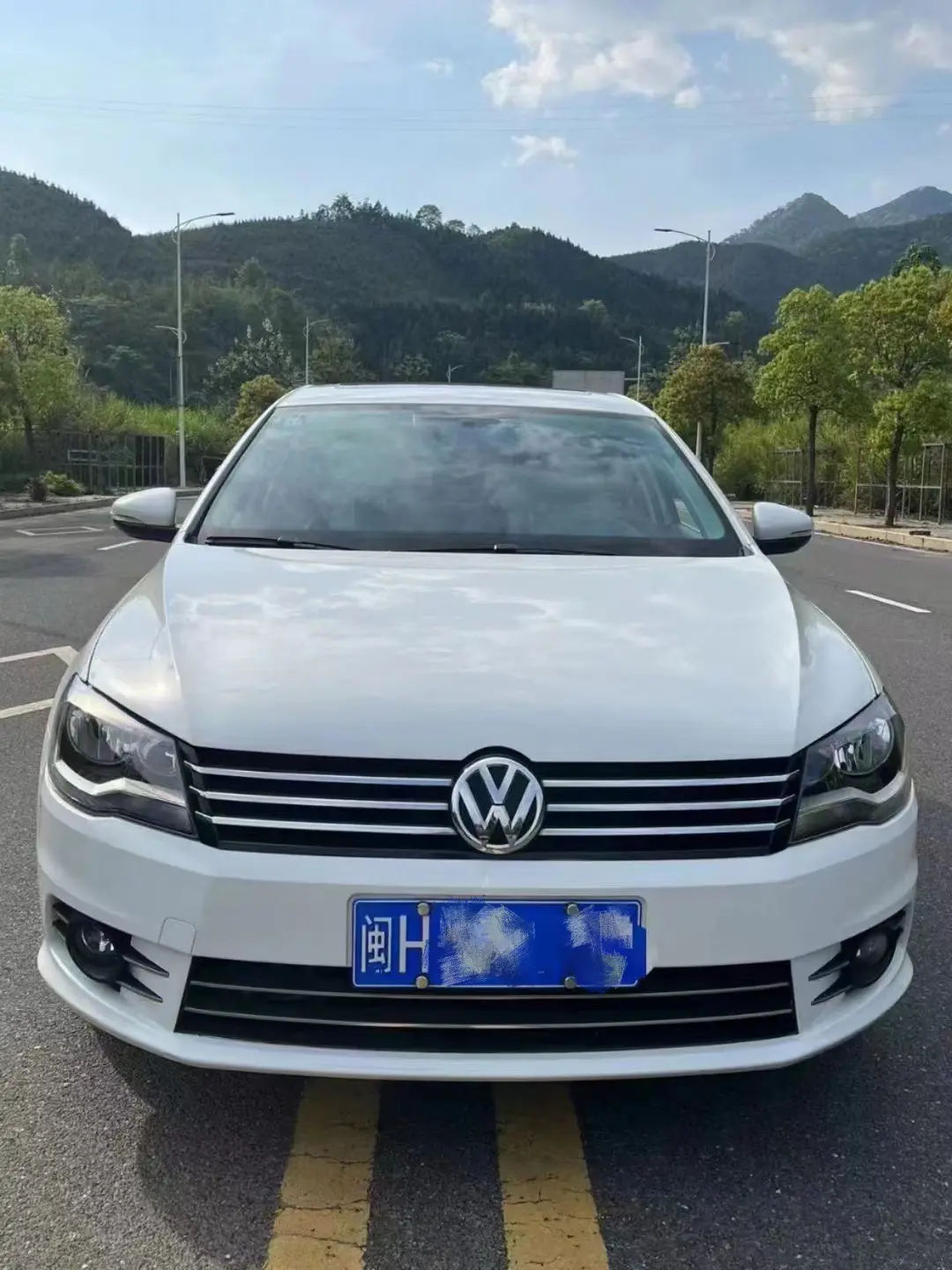 Volkswagen Bora  из Китая