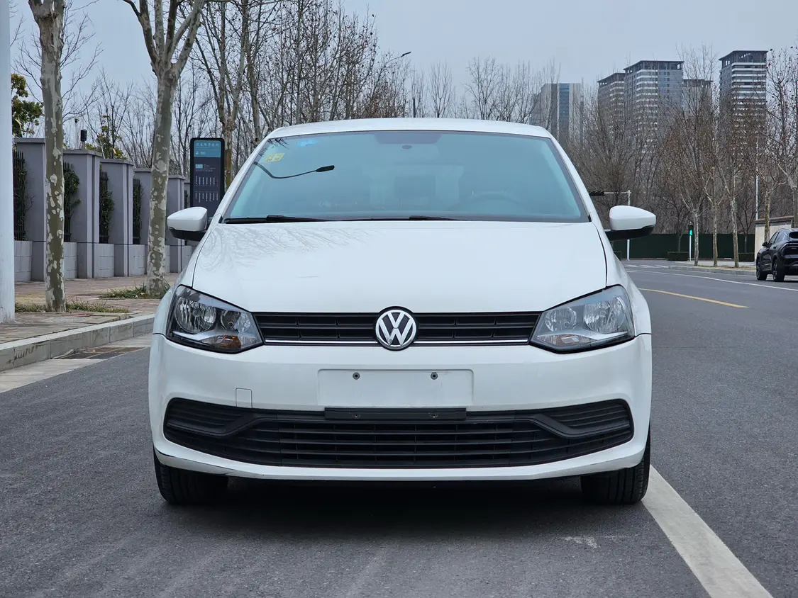 Volkswagen Polo  из Китая