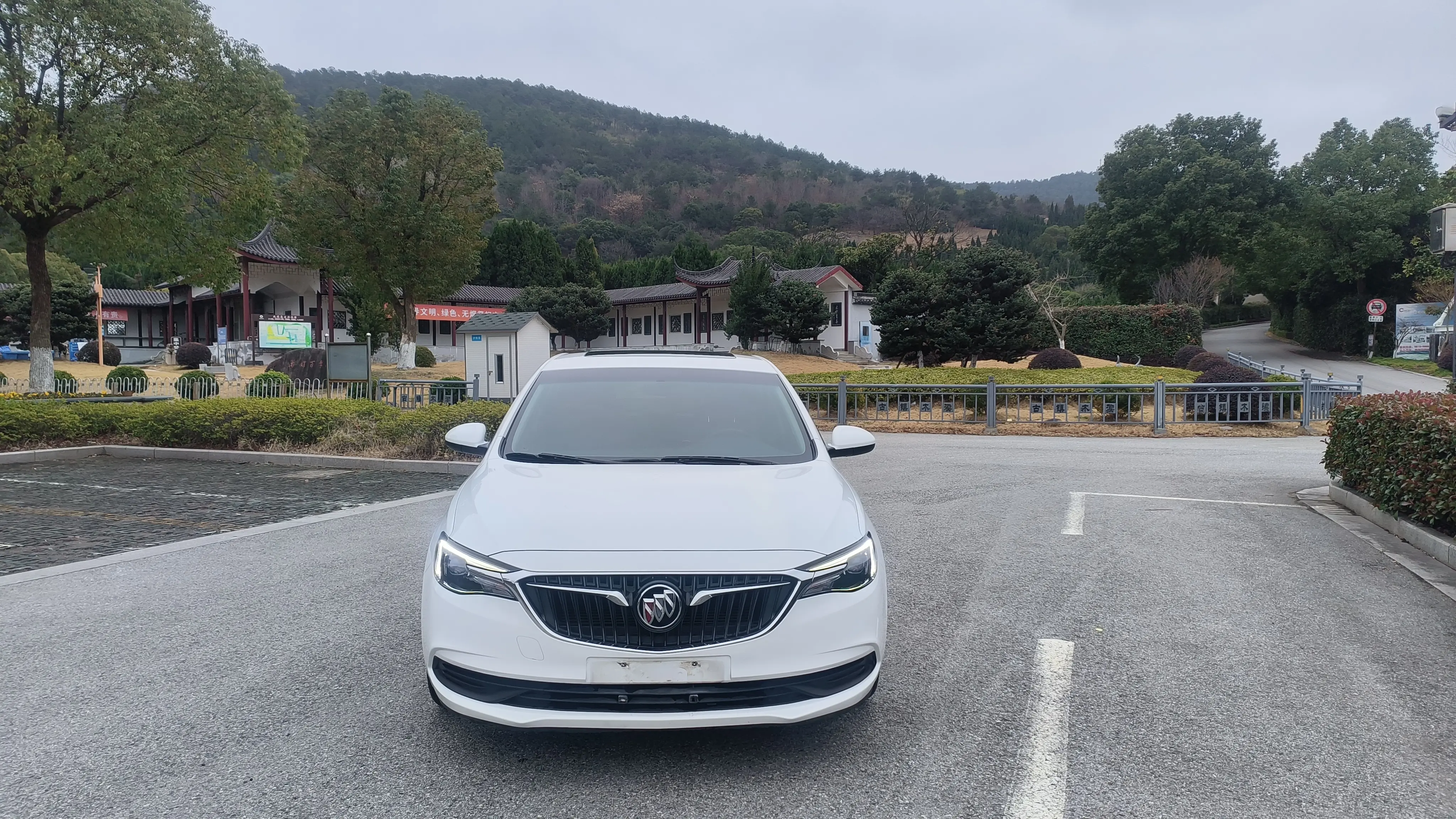 Buick Yinglang