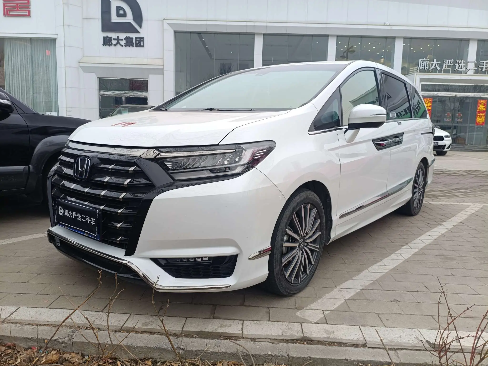 Honda Elysion (Alison)  из Китая