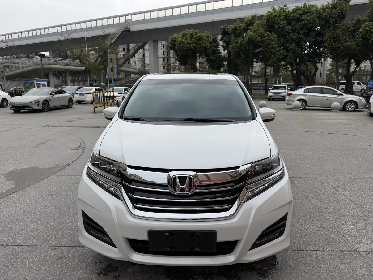 Honda Elysion (Alison)  из Китая