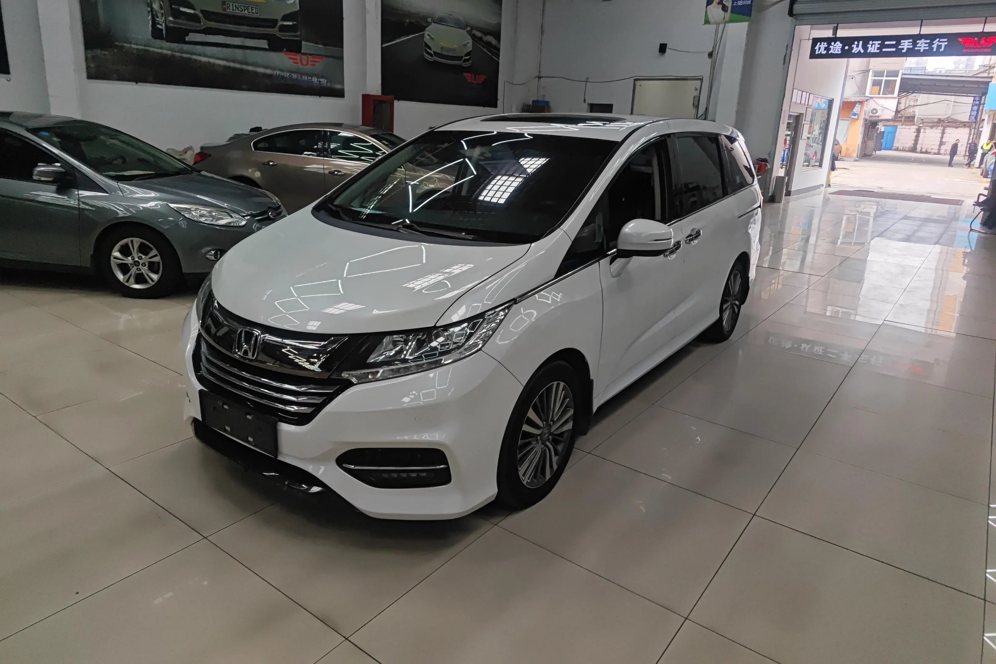 Honda Odyssey  из Китая