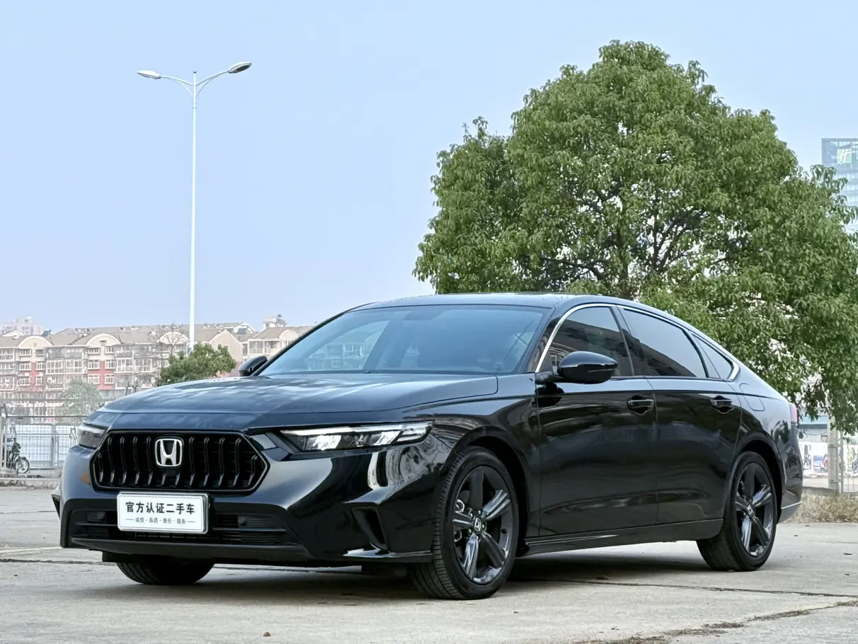 Honda Inspire (Yingshipai)  из Китая