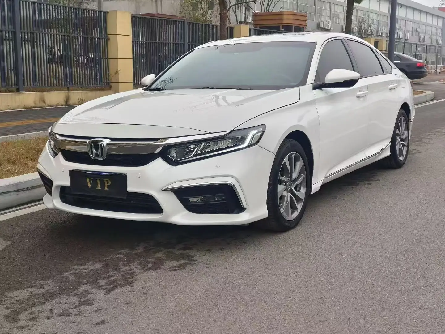 Honda Inspire (Yingshipai)  из Китая