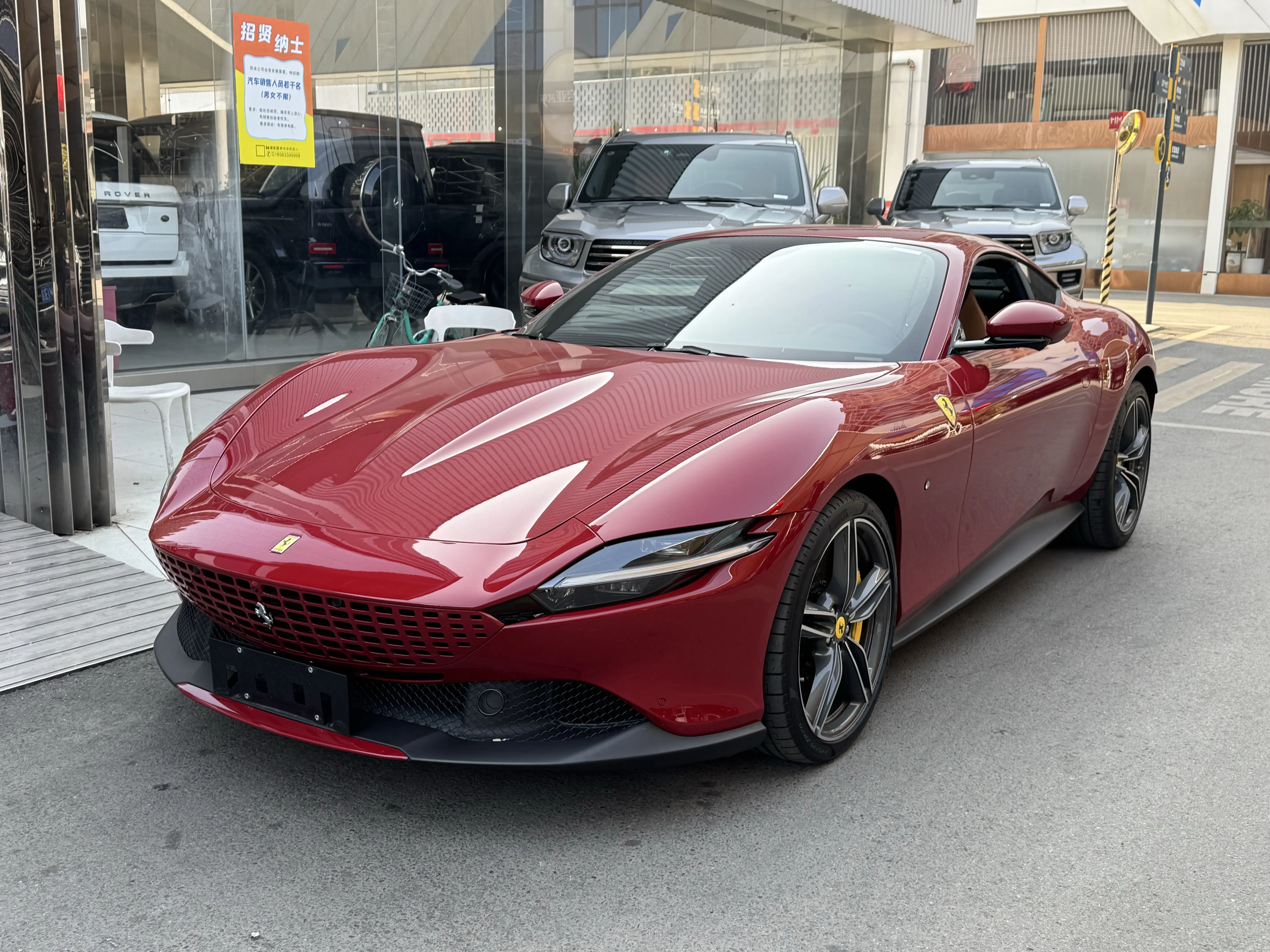Ferrari Roma  из Китая