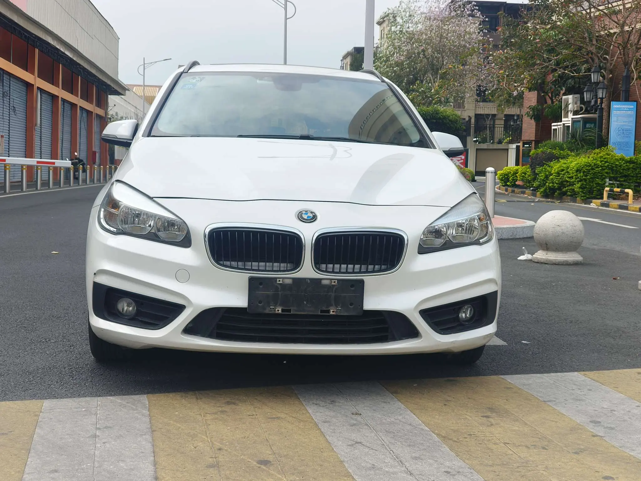 BMW 2 Series Active Tourer  из Китая