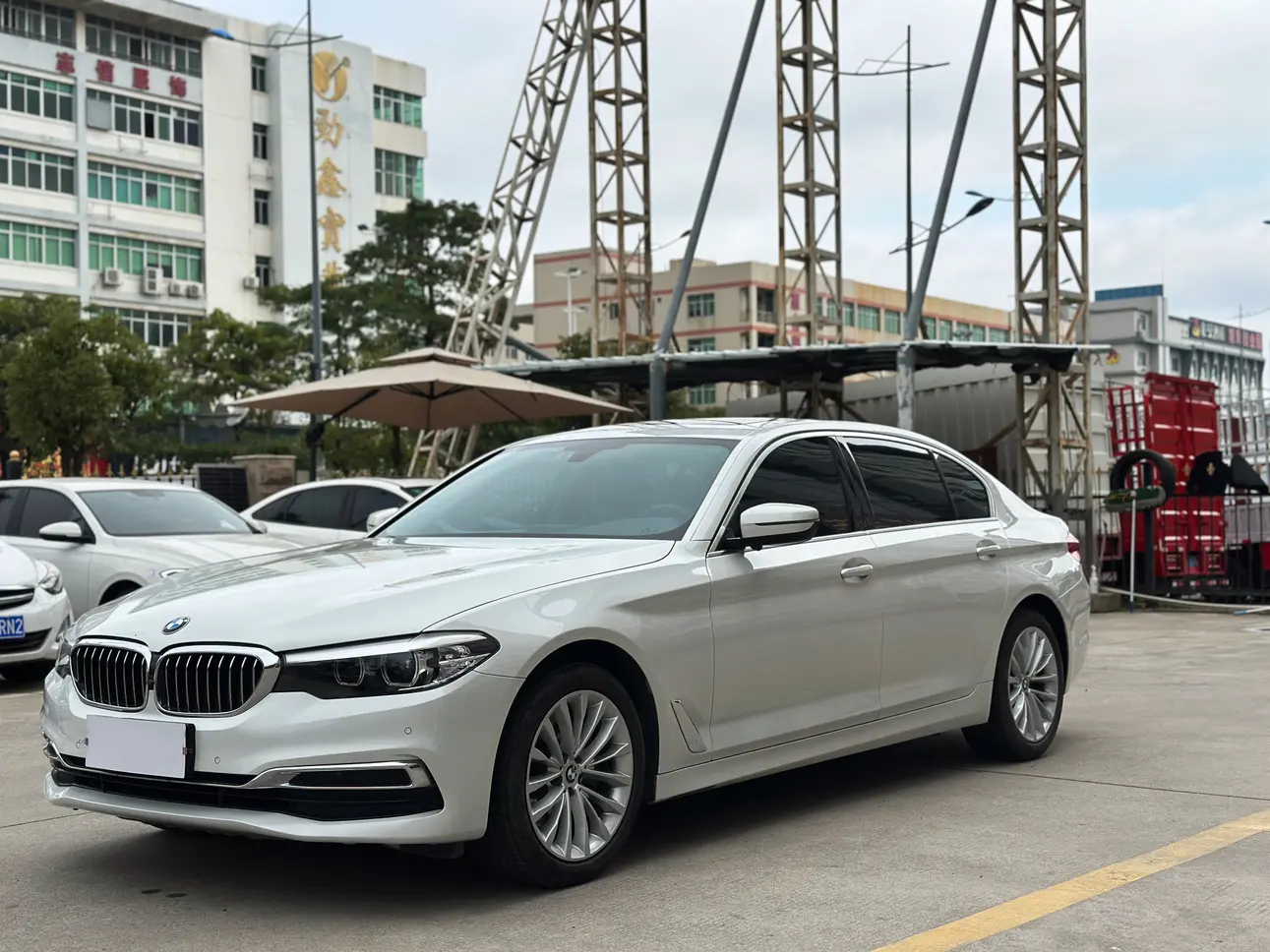 BMW 5 Series  из Китая