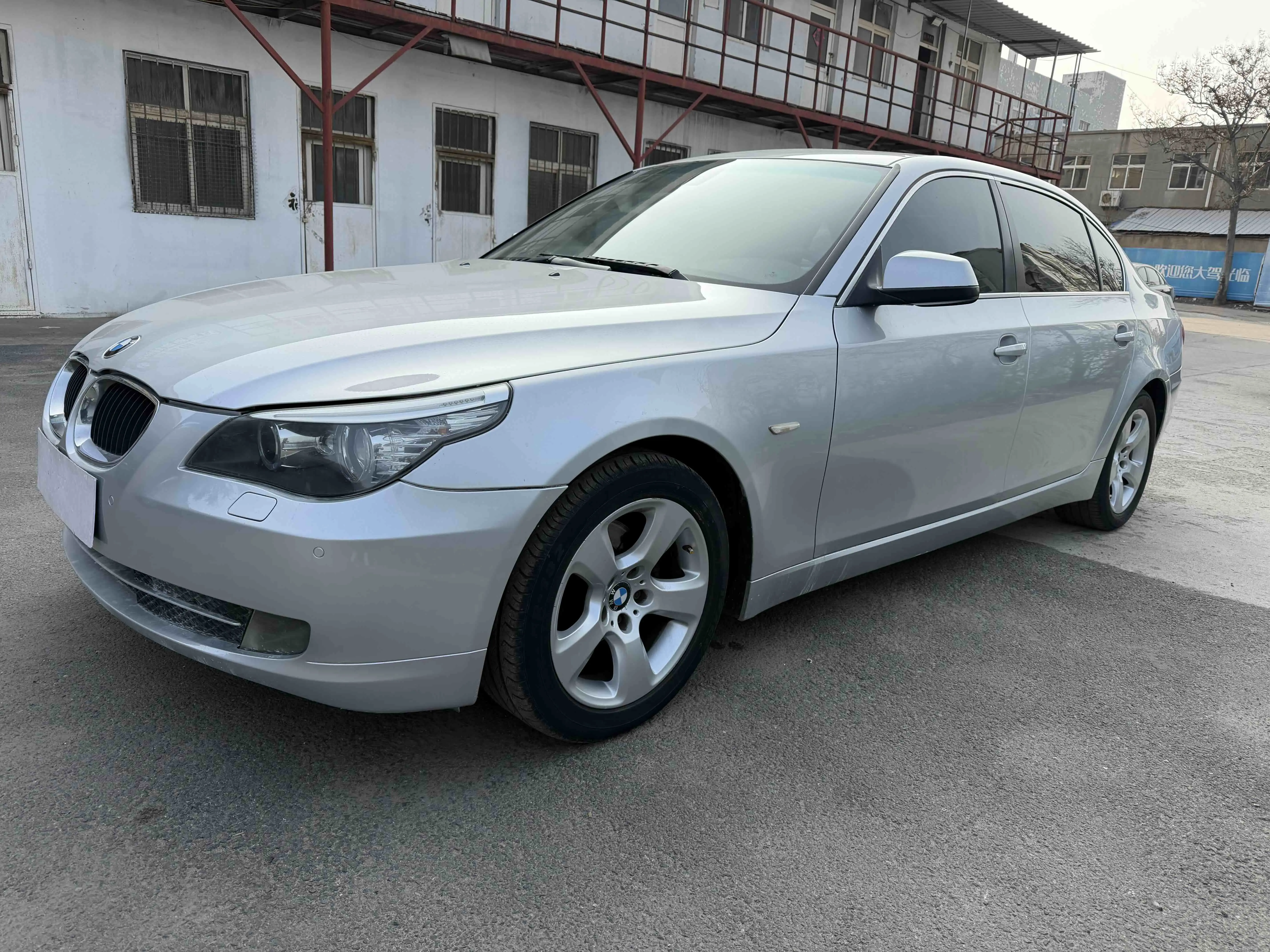 BMW 5 Series  из Китая