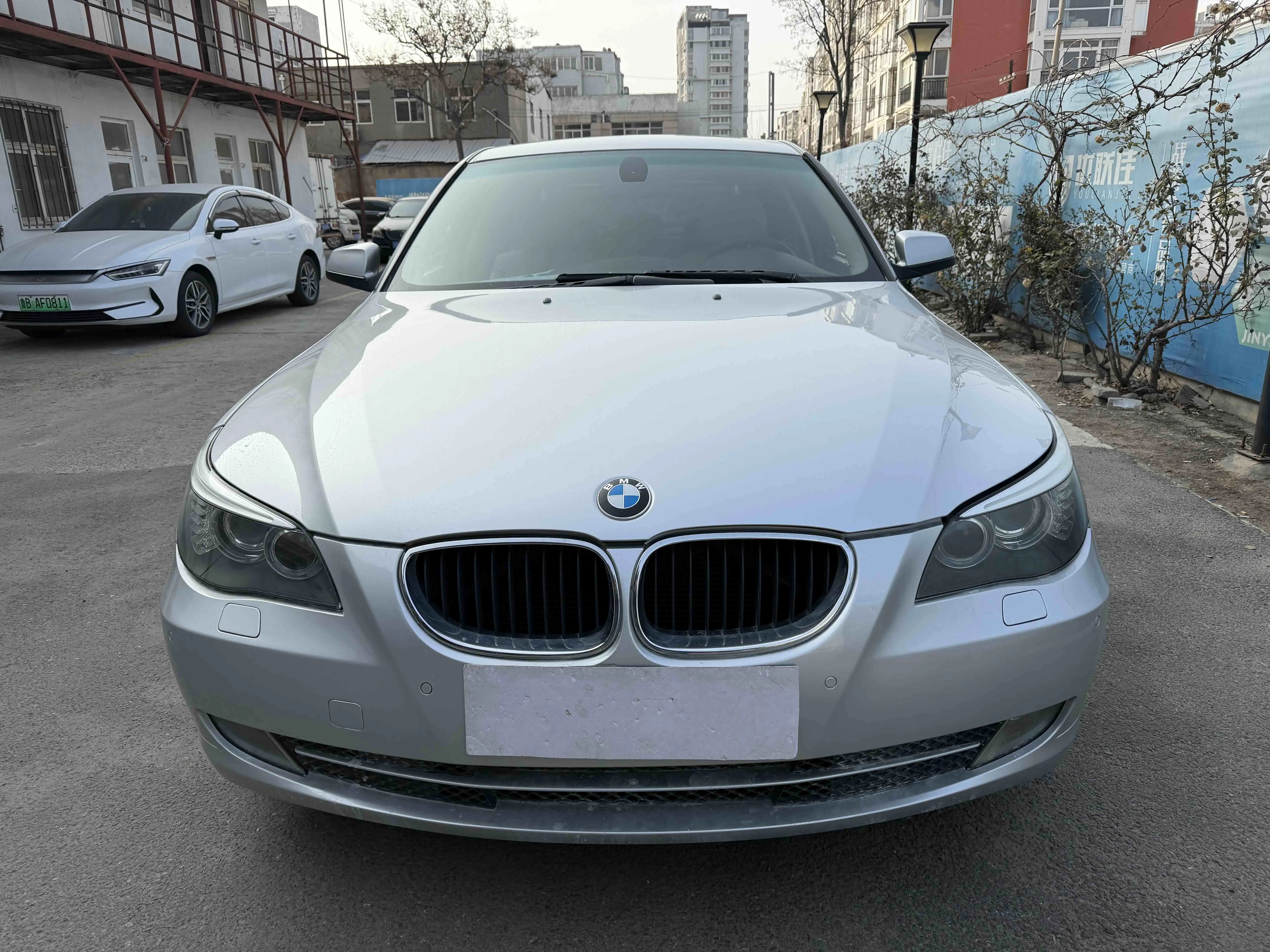BMW 5 Series  из Китая