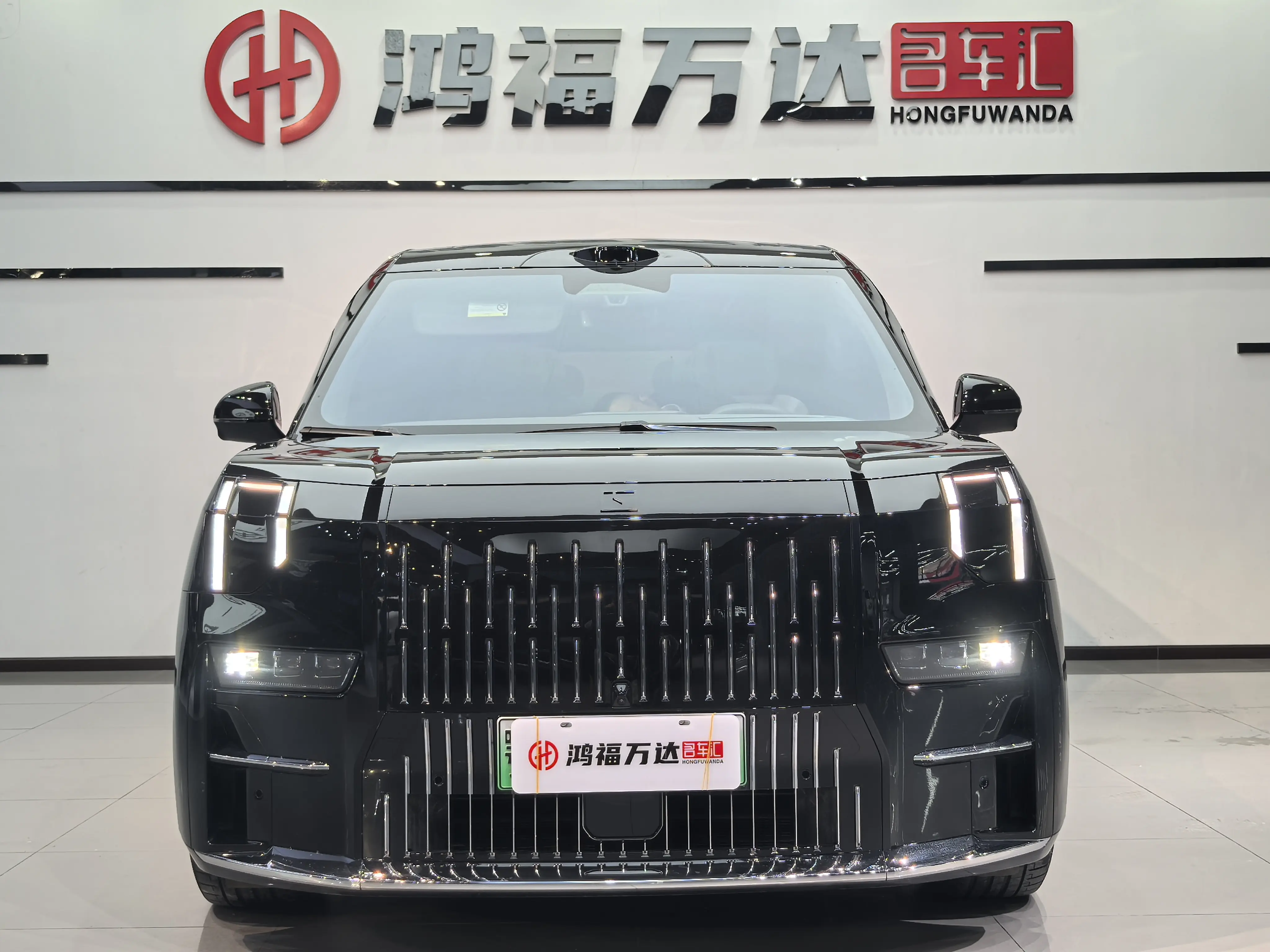 ZEEKR 009  из Китая