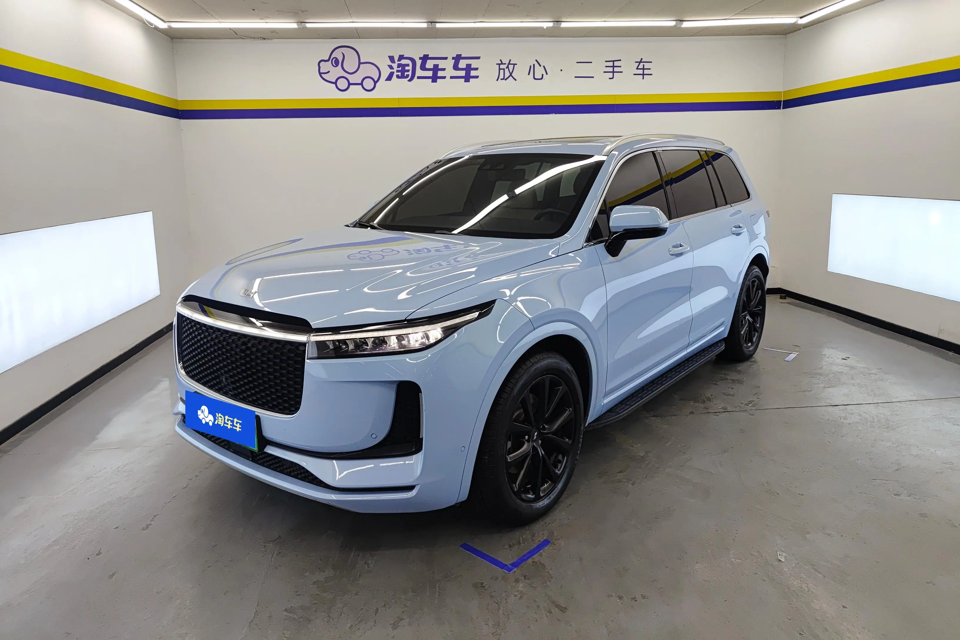 Li ONE (Ideal ONE)  из Китая