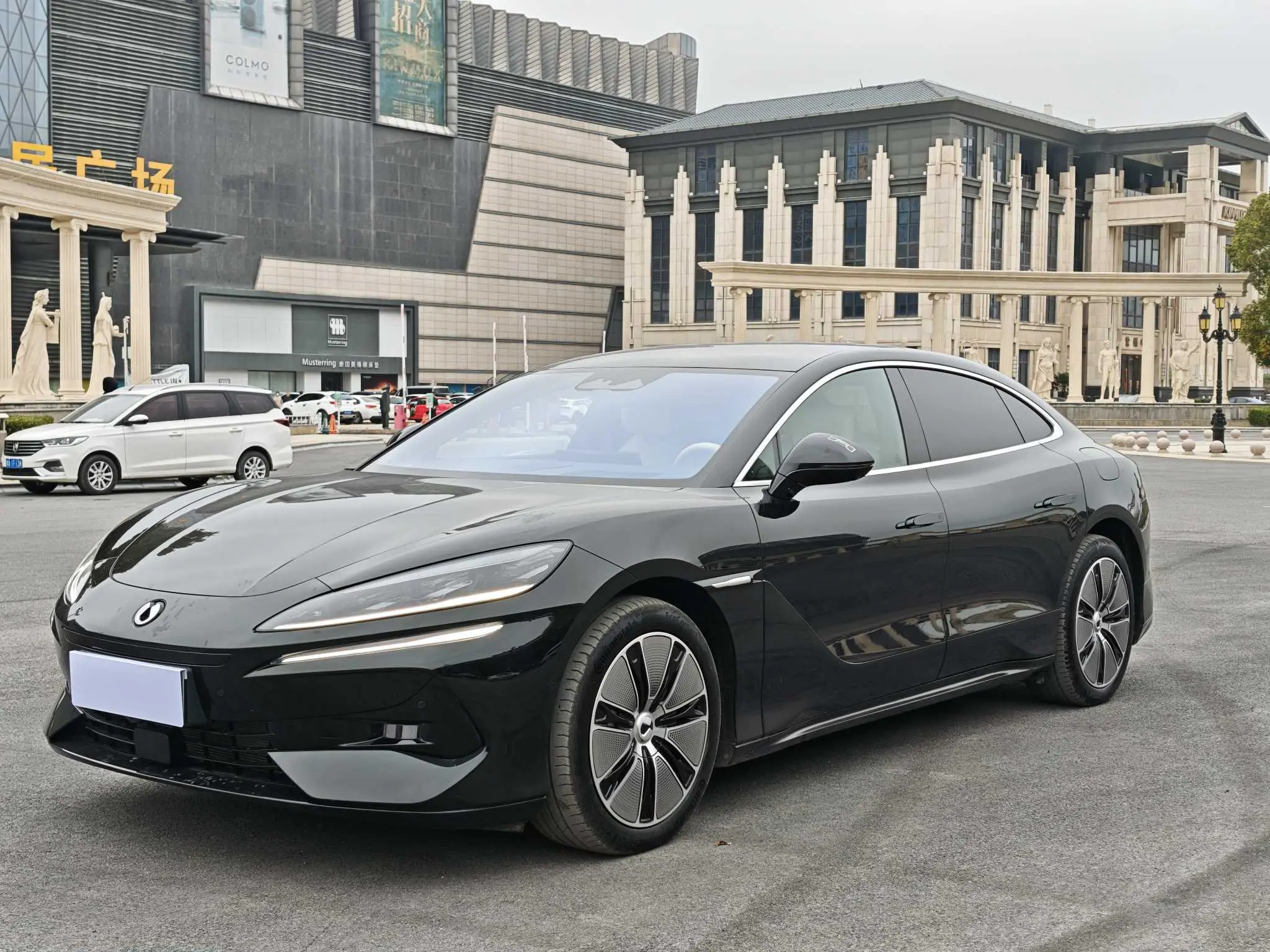 Denza Tengzhong Z9 DM  из Китая