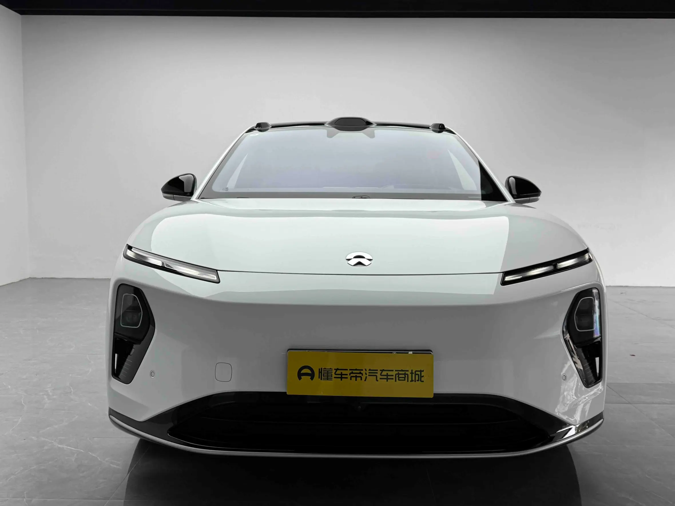 NIO ET9  из Китая