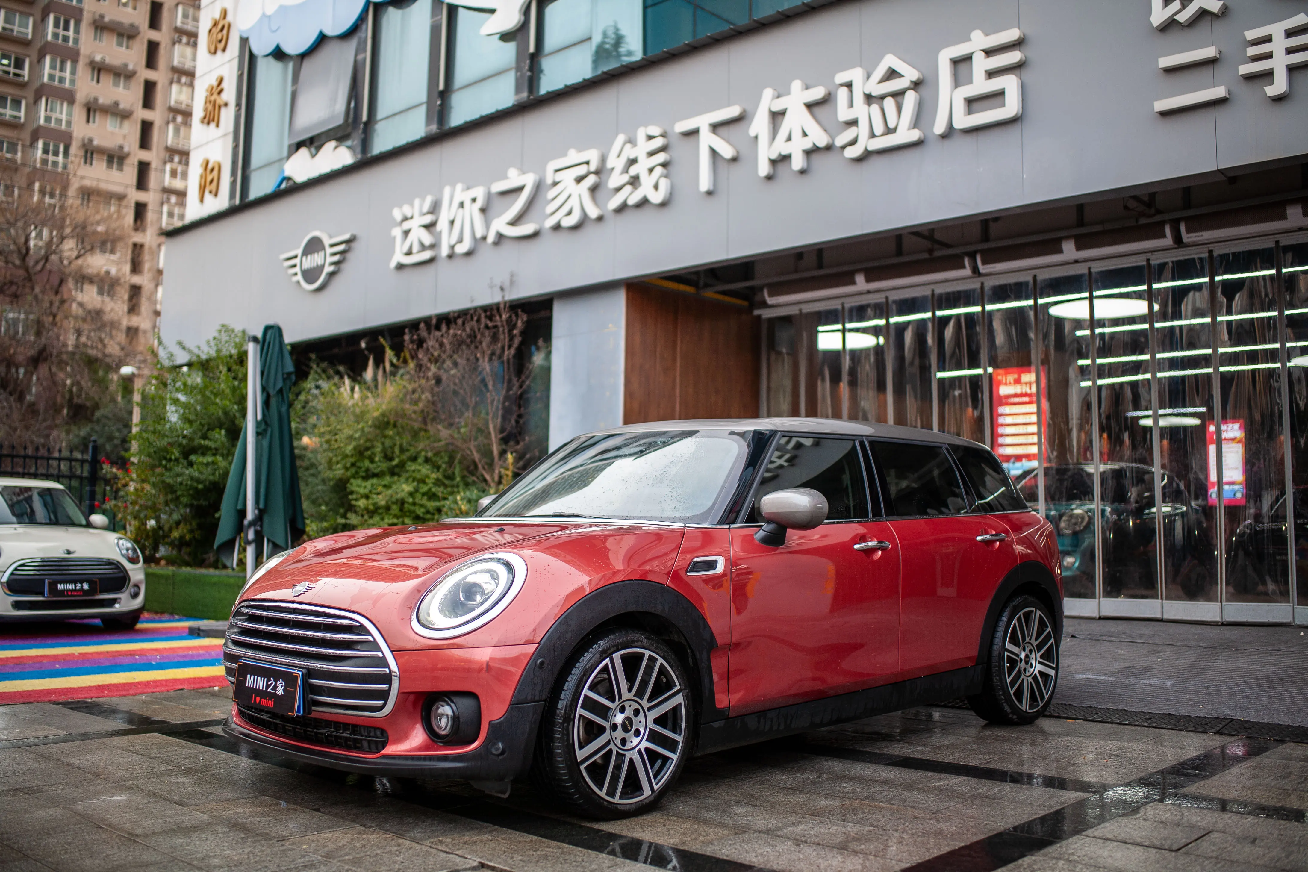 MINI CLUBMAN