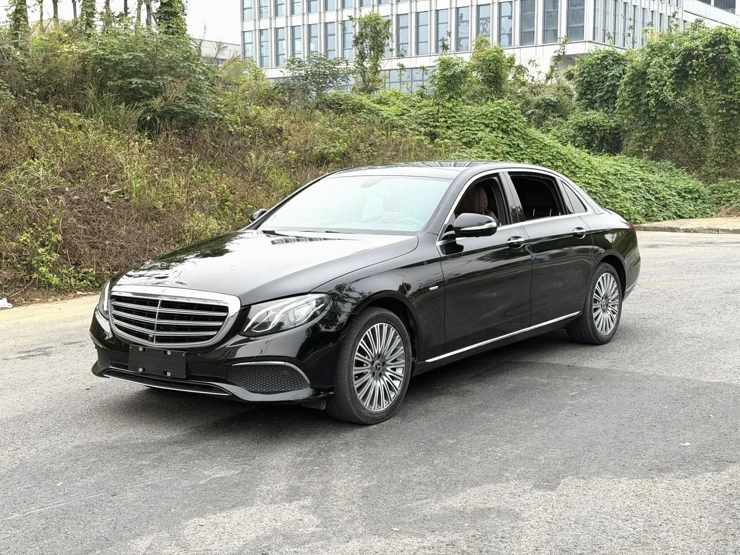 Mercedes-Benz E-Class  из Китая