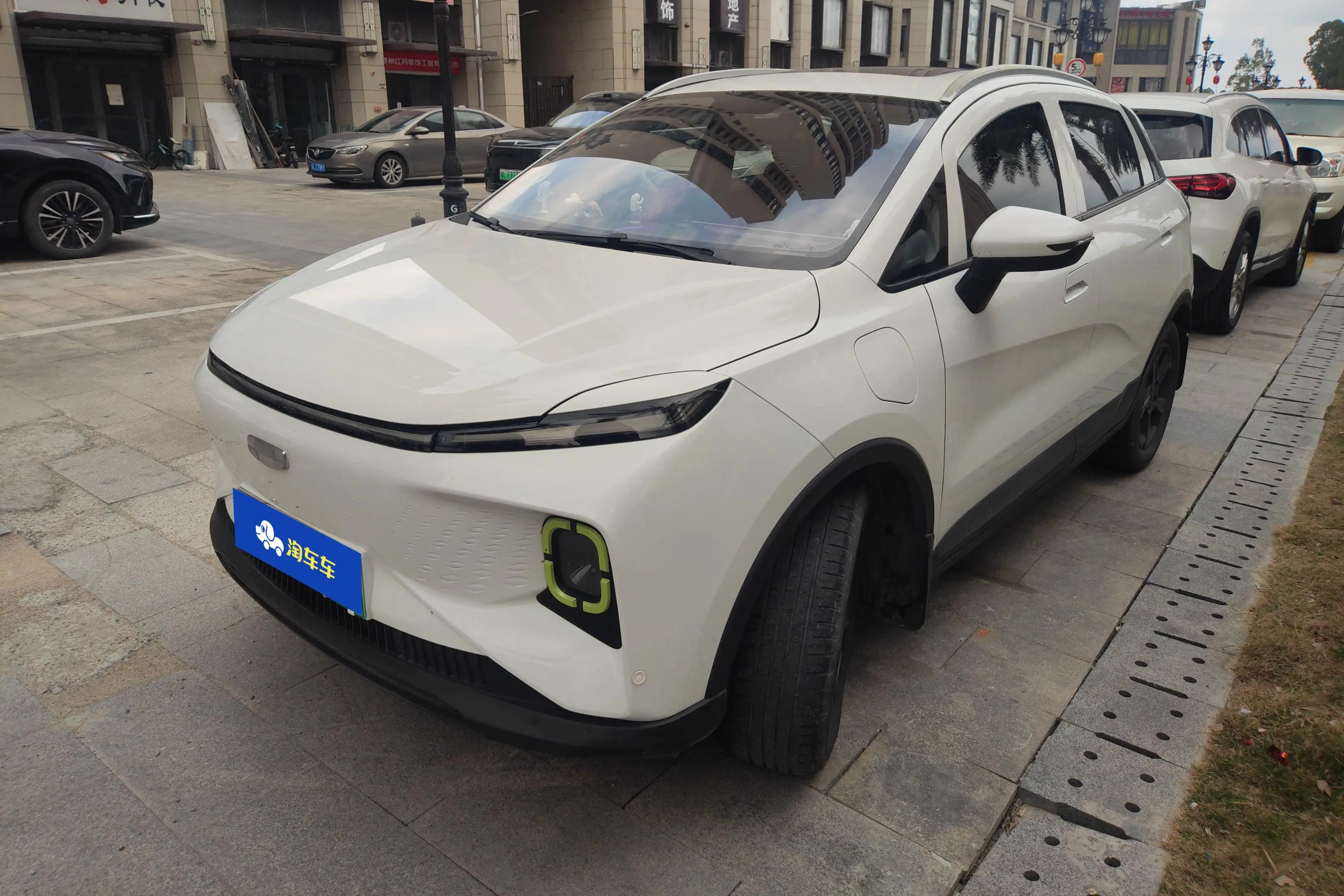 Geely Geometry E Firefly  из Китая