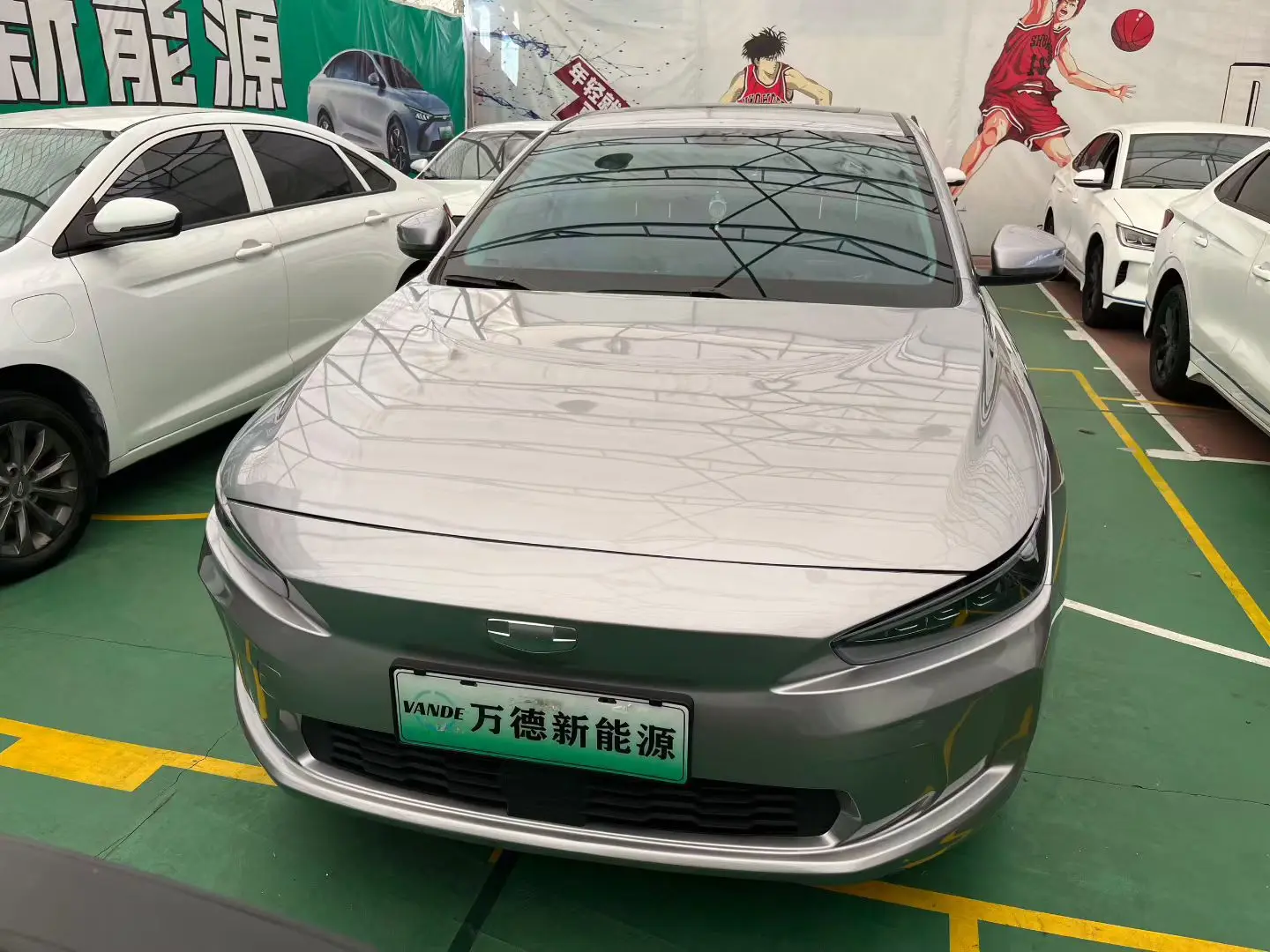 Geely Geometry G6  из Китая