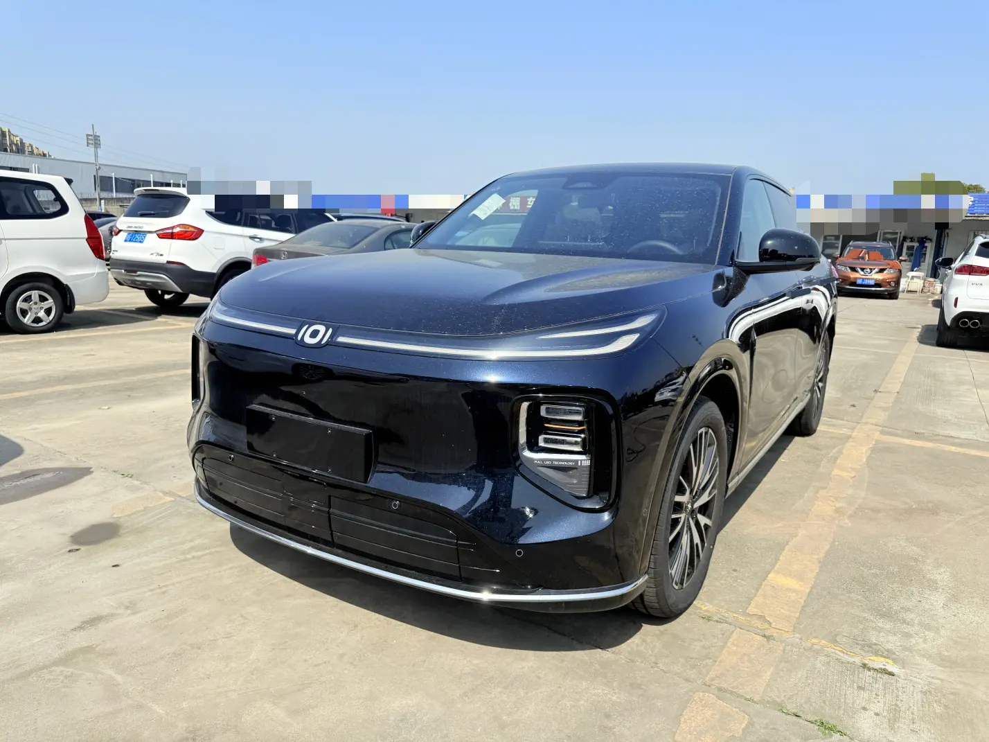 Changan Qiyuan Q07  из Китая