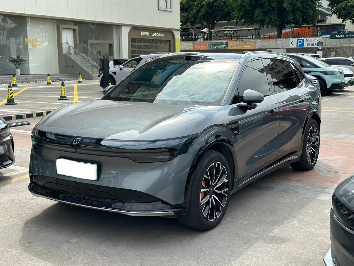 ZEEKR 7X  из Китая