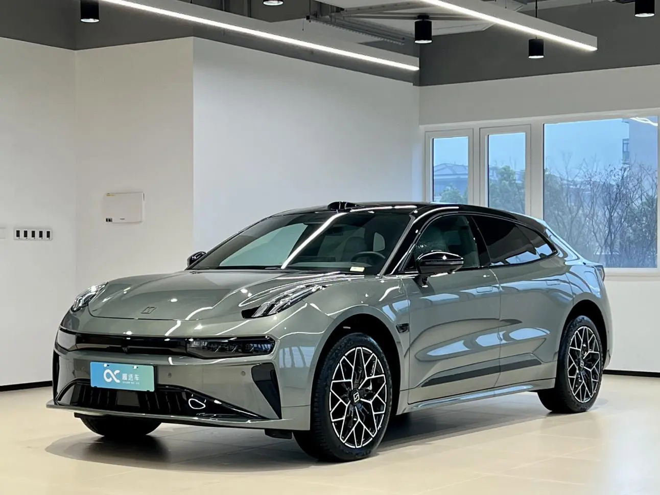 ZEEKR 001  из Китая