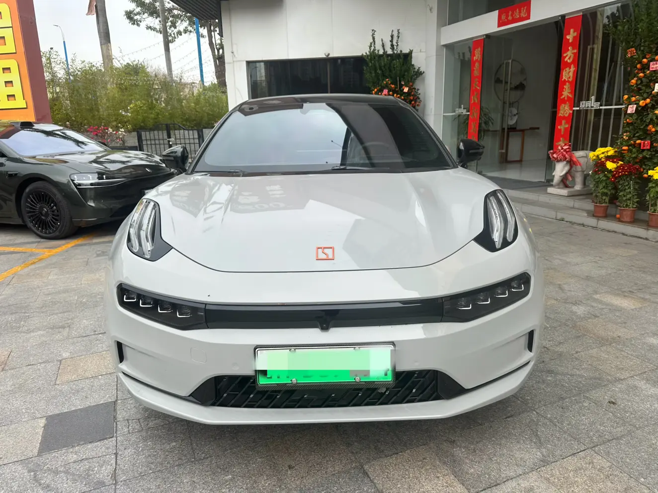 ZEEKR 001  из Китая