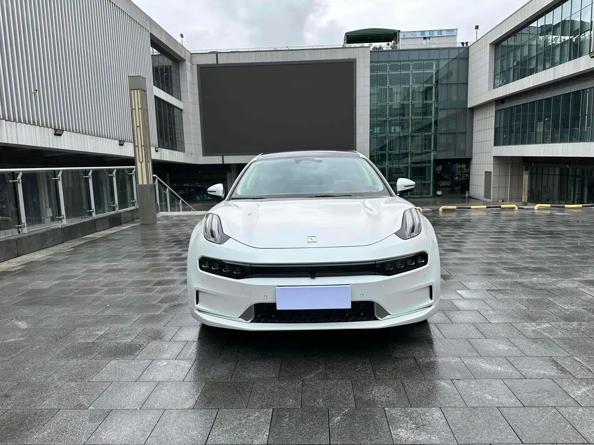 ZEEKR 001  из Китая