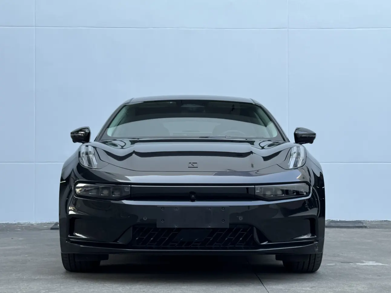 ZEEKR 001  из Китая