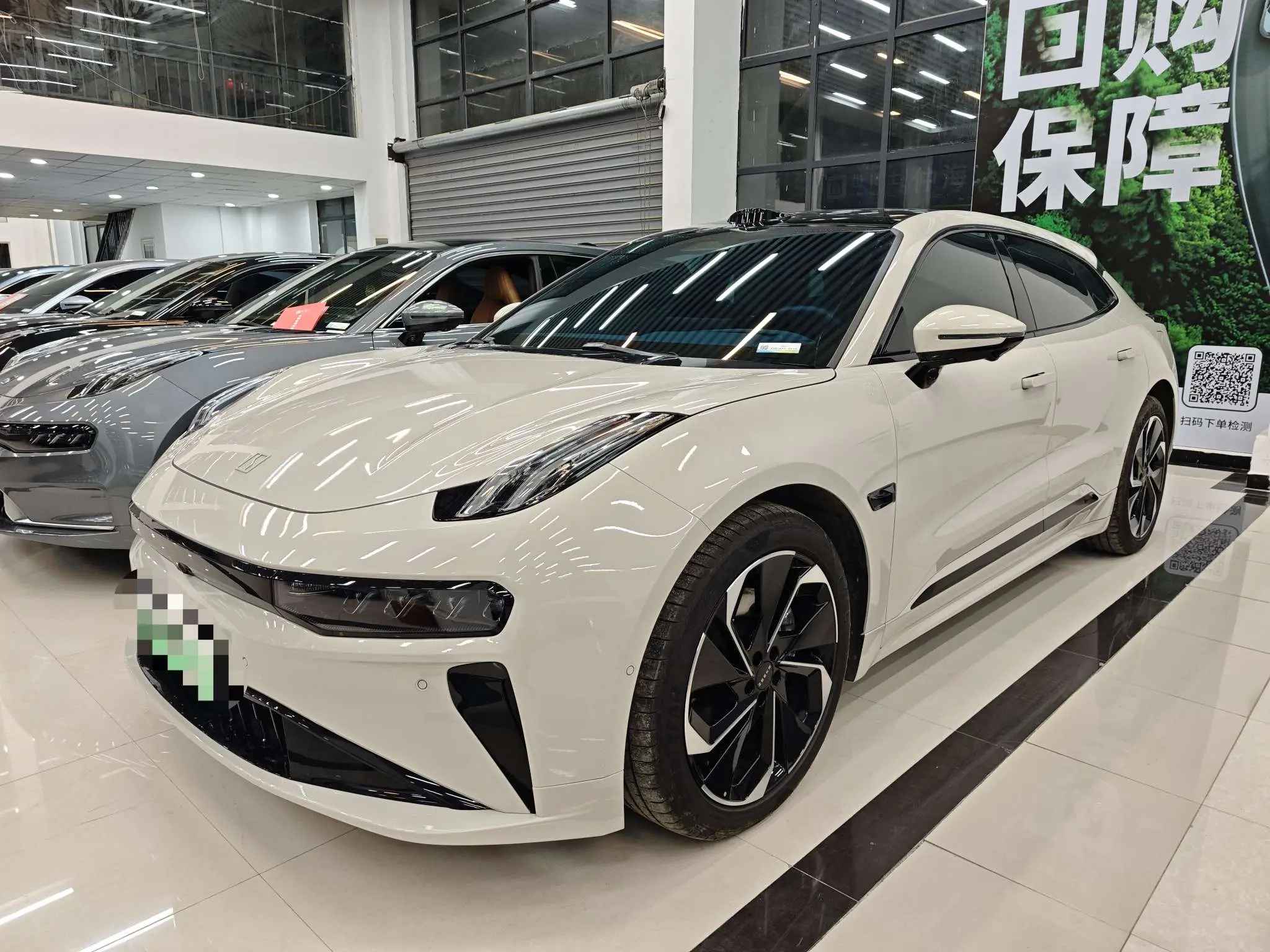 ZEEKR 001  из Китая