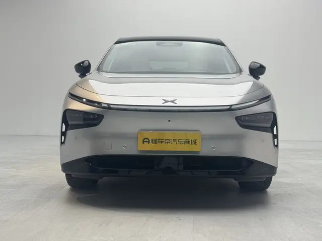 Xpeng G7  из Китая